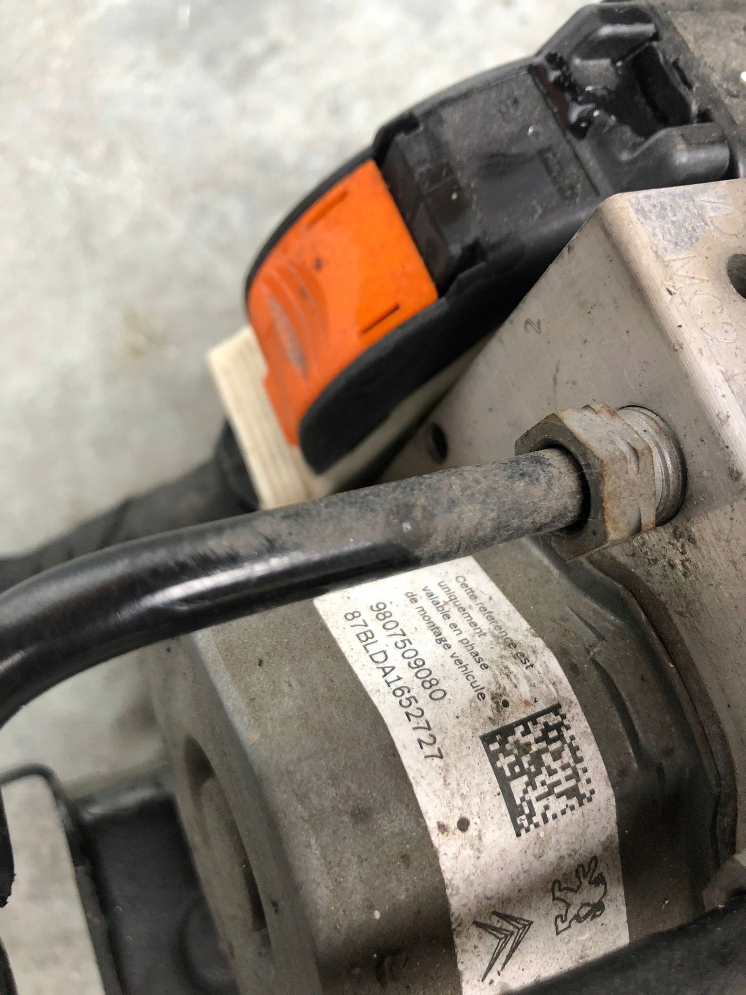 pump ABS C4 PICASSO II 9807509080