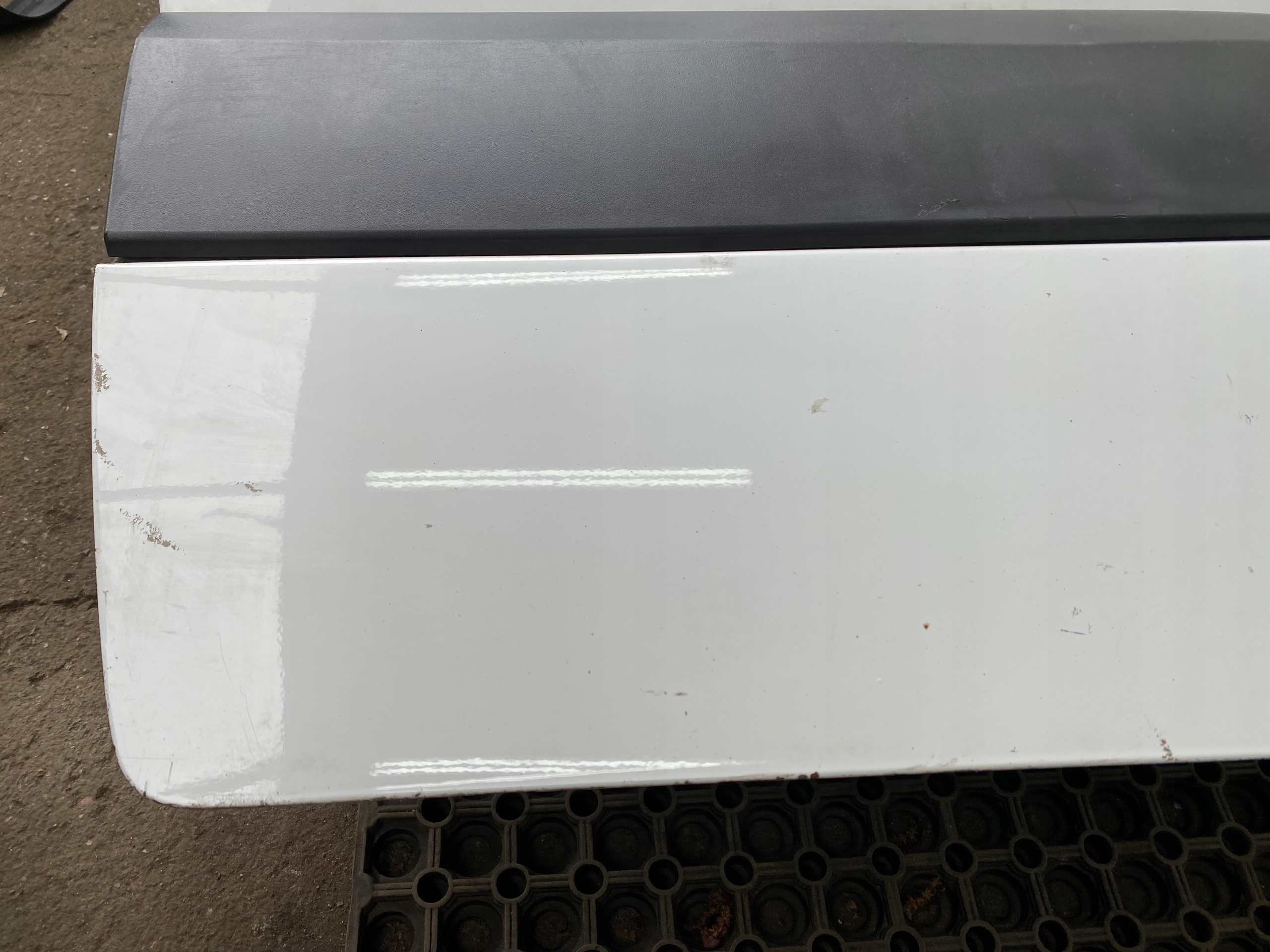 MERCEDES SPRINTER W906 06-18 door front right complete front BIALE