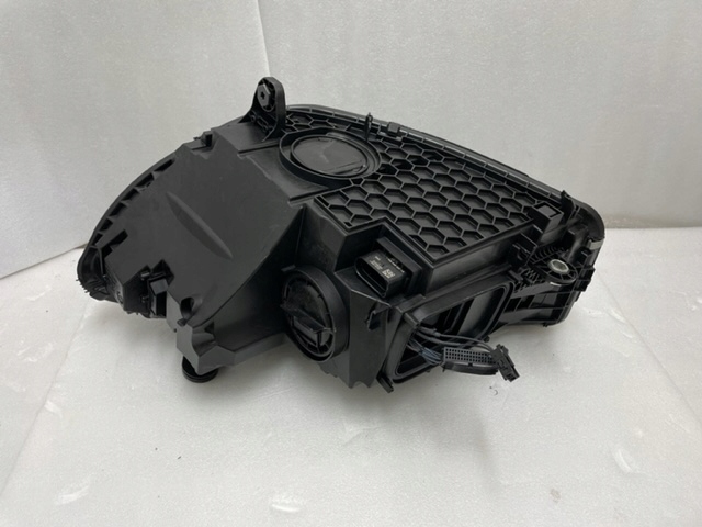 light right Mercedes C Klasa W206 Full Led USA