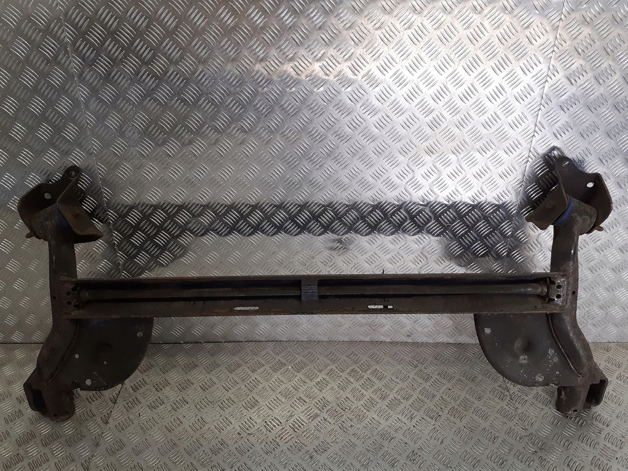 BELKA ZAWIESZENIA TYŁ DACIA SANDERO 1.2 B Typ samochodu Samochody osobowe