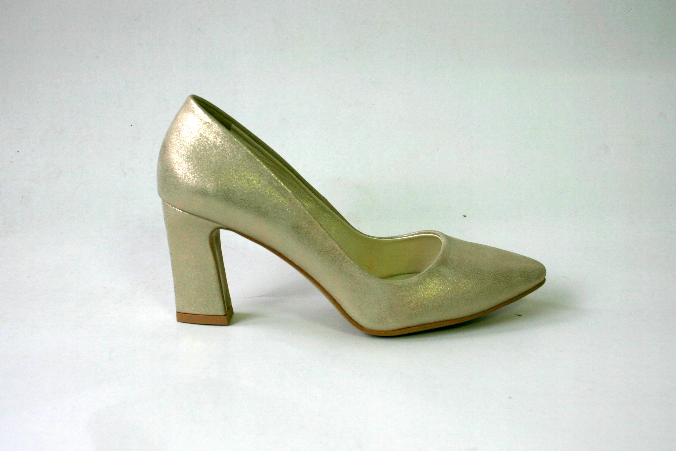 Nízké lodičky zlaté módní stabilní kolík 39