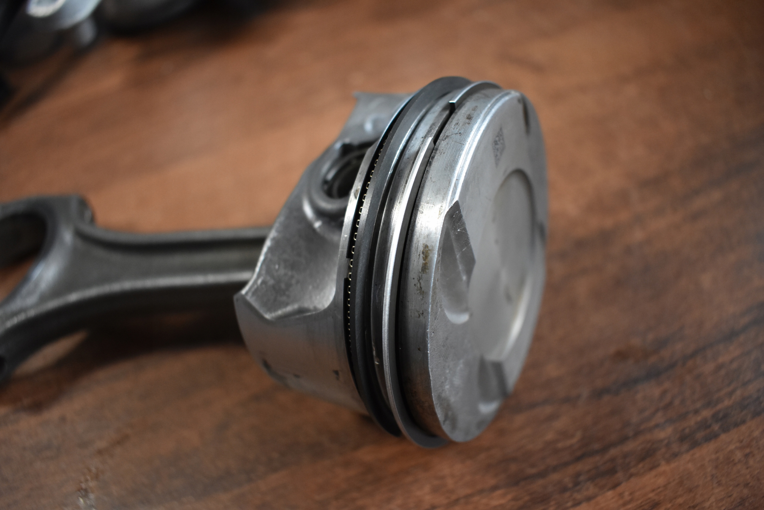 piston of the engine cylinder 1 - 3 PORSCHE PANAMERA 971 CXTA CXT 1