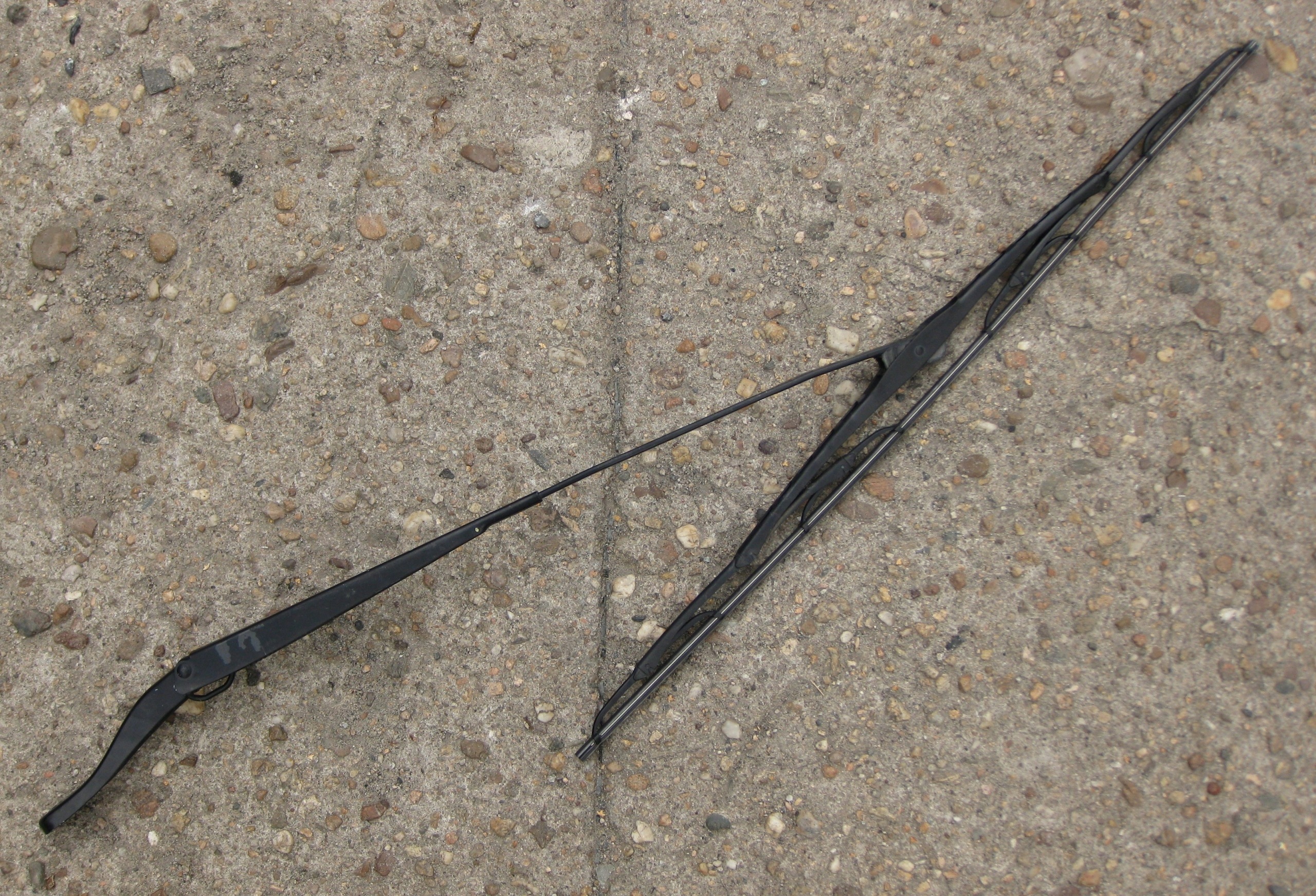 RENAULT MASTER III LIFT wiper arm left front front 8200734776