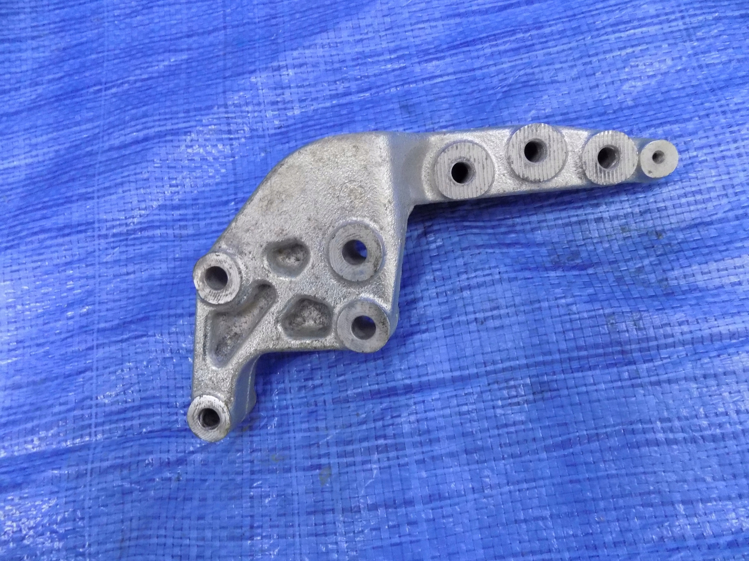engine mount holder PEUGEOT BOXER 16-21R 2.0 E6