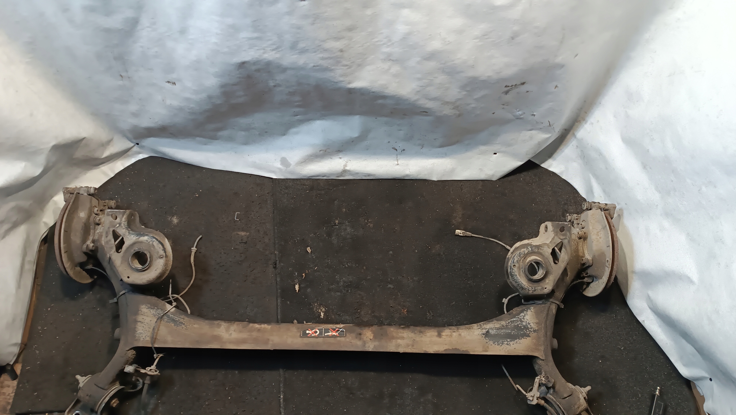 träger hinten Achsträgers CITROEN C4 1.6HDI 2005r