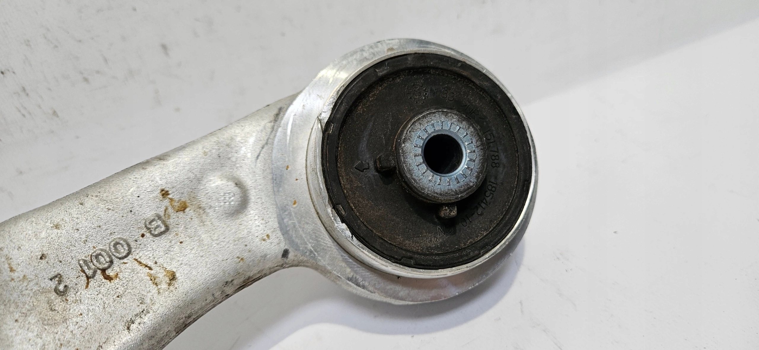 arm right front BMW I4 G26 original 6895244