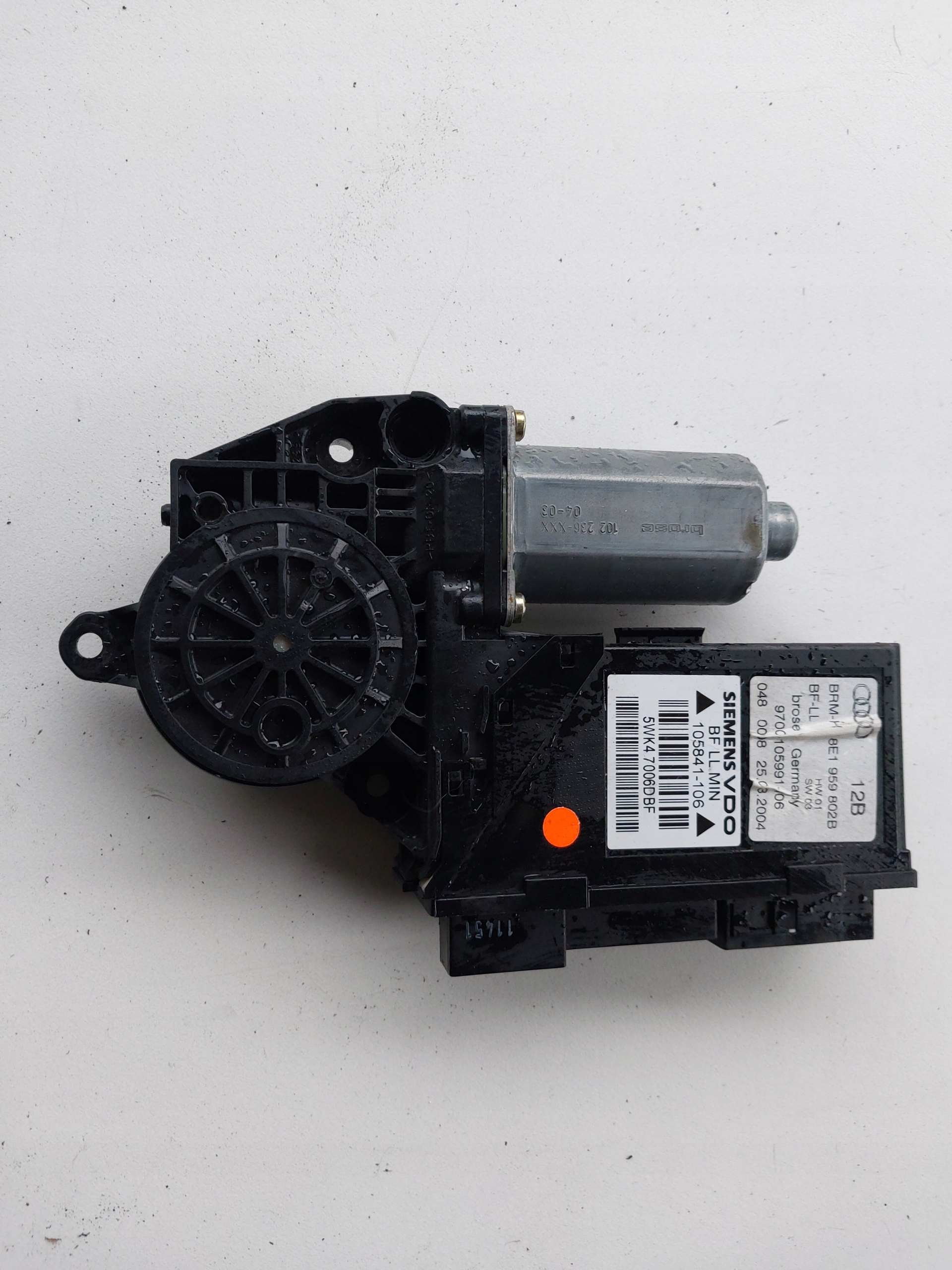 Audi A4 B6 B7 Silniczek moduł szyby prawy przód 8E1959802B