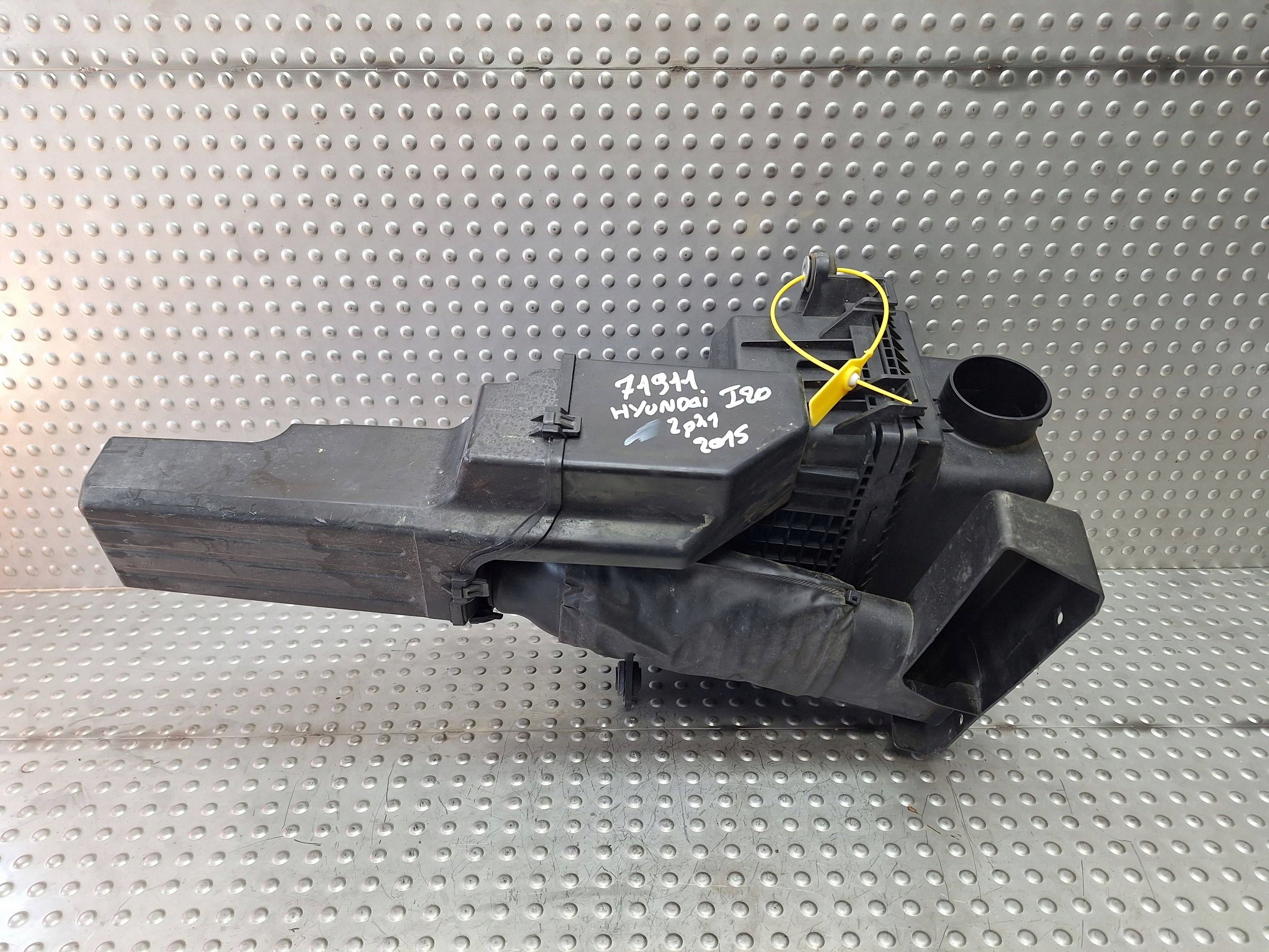 Gehäuse filter luft HYUNDAI i20 II 14-20 1.2 28110-C8100