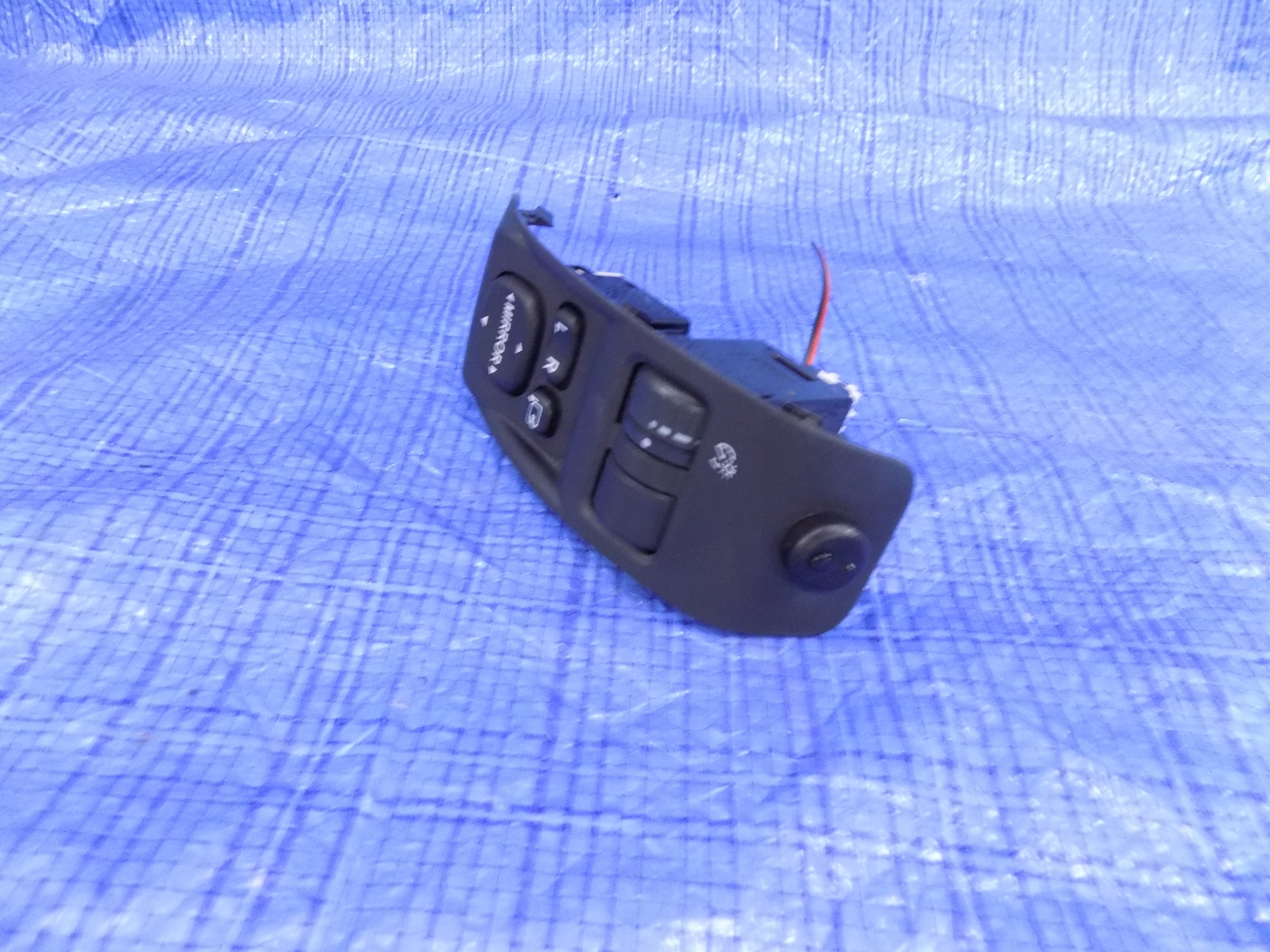 mirror control switch button of mirrors SUBARU FORESTER III