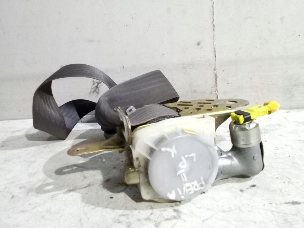 Toyota Previa II 2 tension belt safety left front
