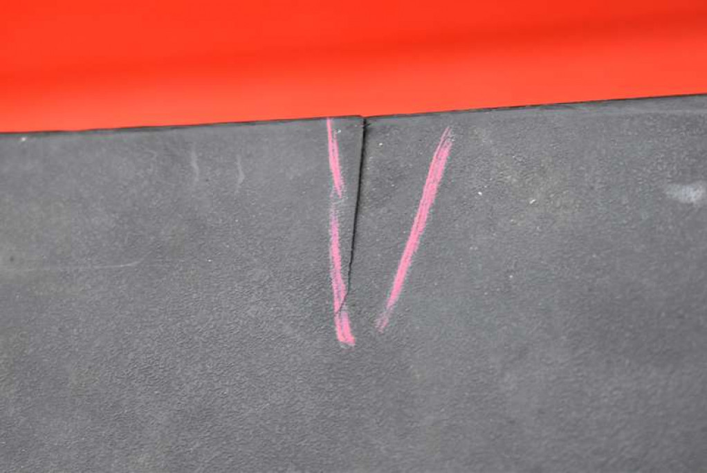 Blende Abdeckung WENTYLATORA 2245514 BMW E36 1.7 TDS 90 KM 90-00