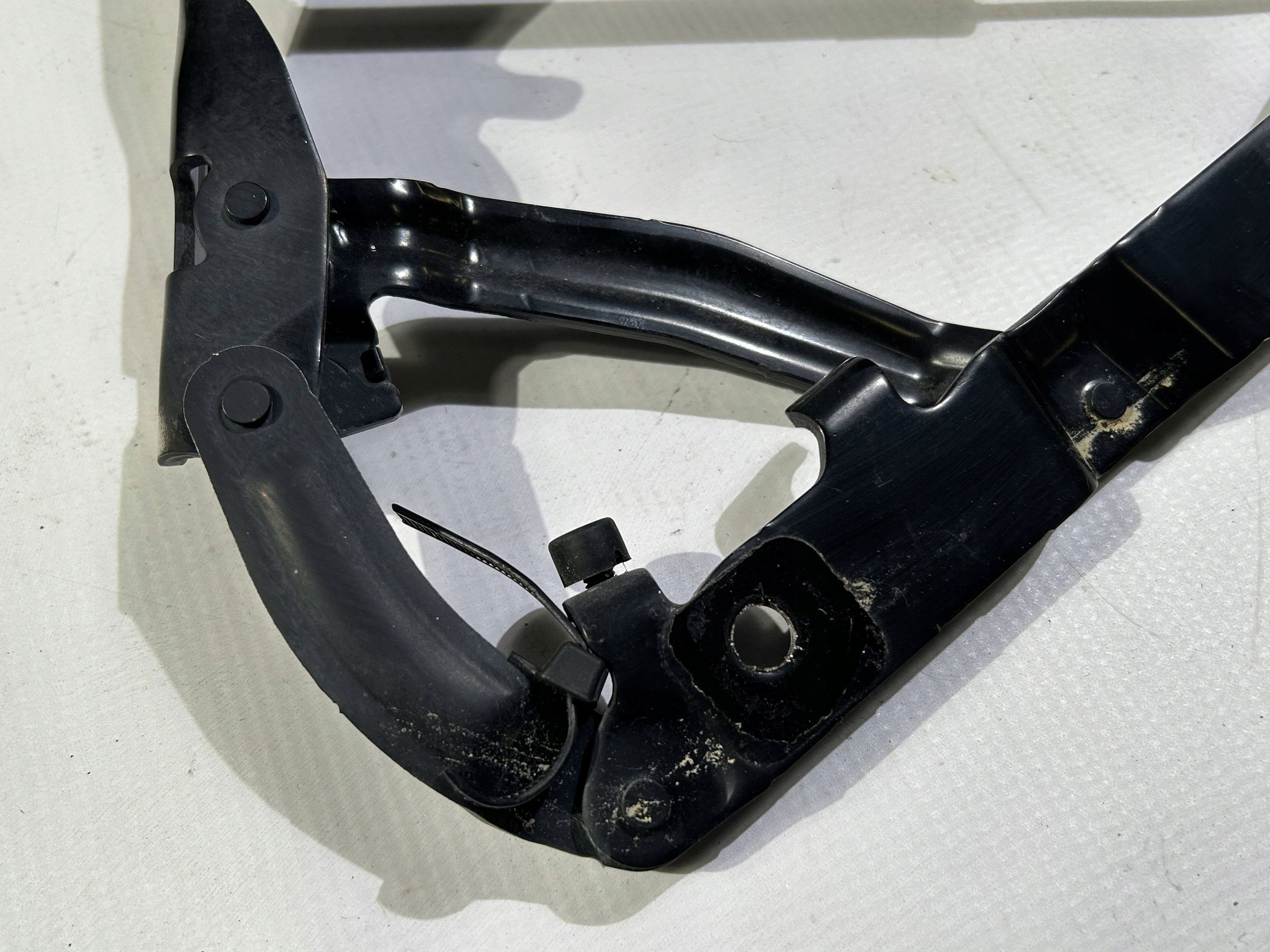 hinge damper bonnet boot left Chevrolet Corvette cabrio C7 2014r