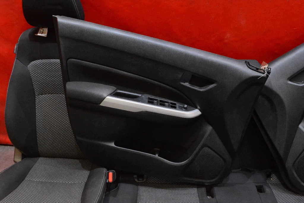 seat seats side side KOMPLET EU SUZUKI VITARA 3 III LY 14-18