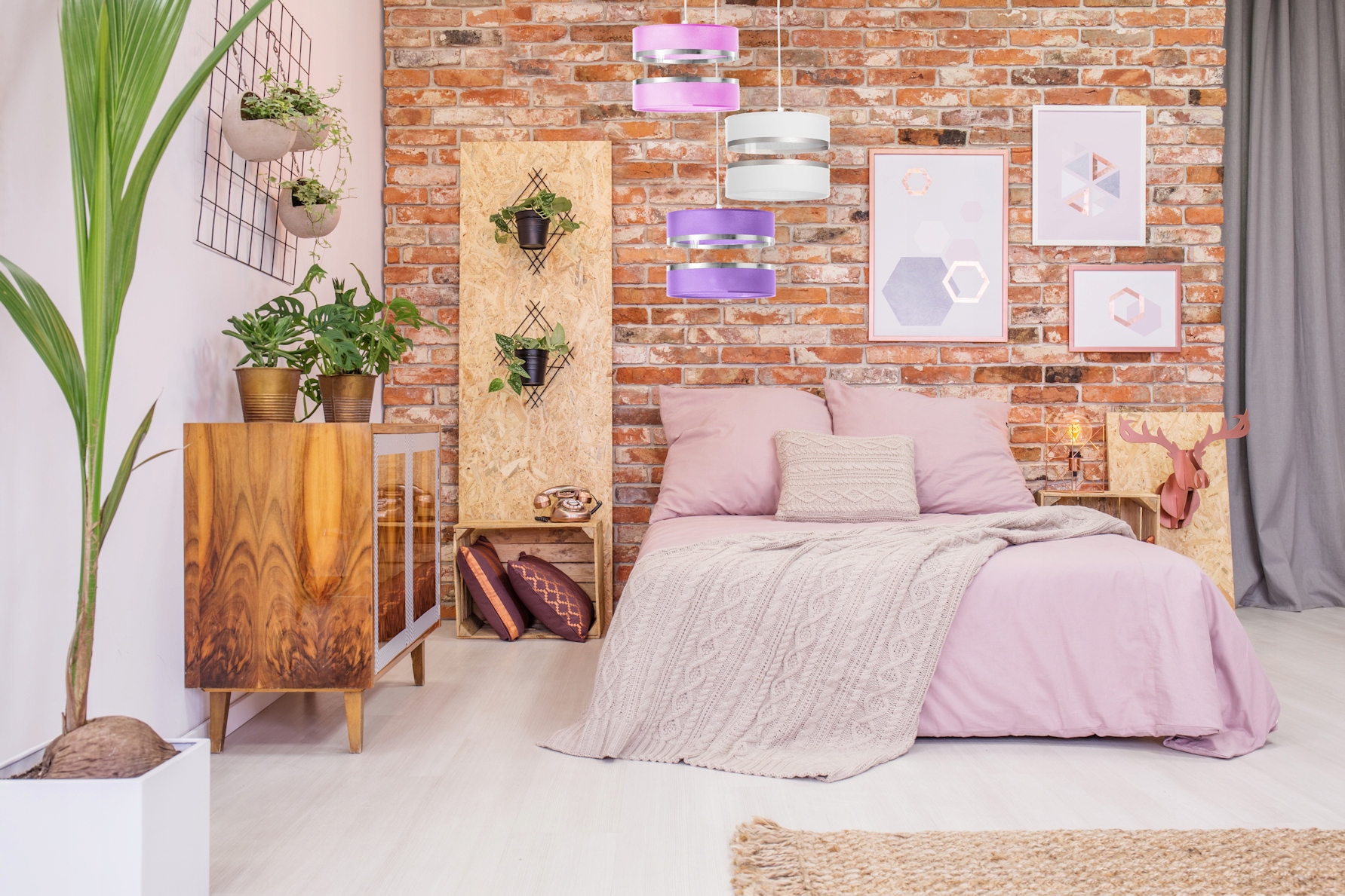 LAMPA WISZĄCA Z ABAŻURAMI 3PŁ LED EDISON KOLORY Rodzaj gwintu E27