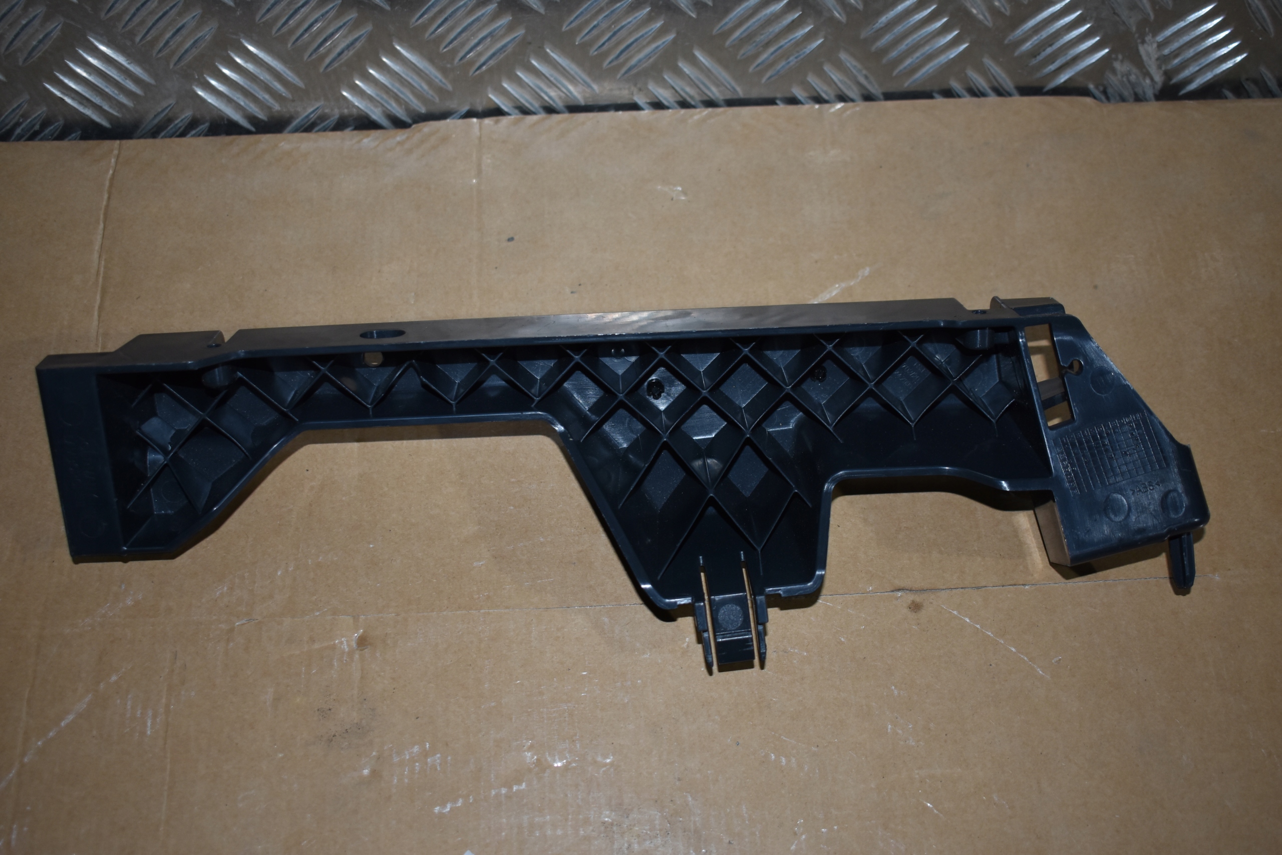 IDEALNY Supporto Supporto sinistra LAMBORGHINI URUS 1