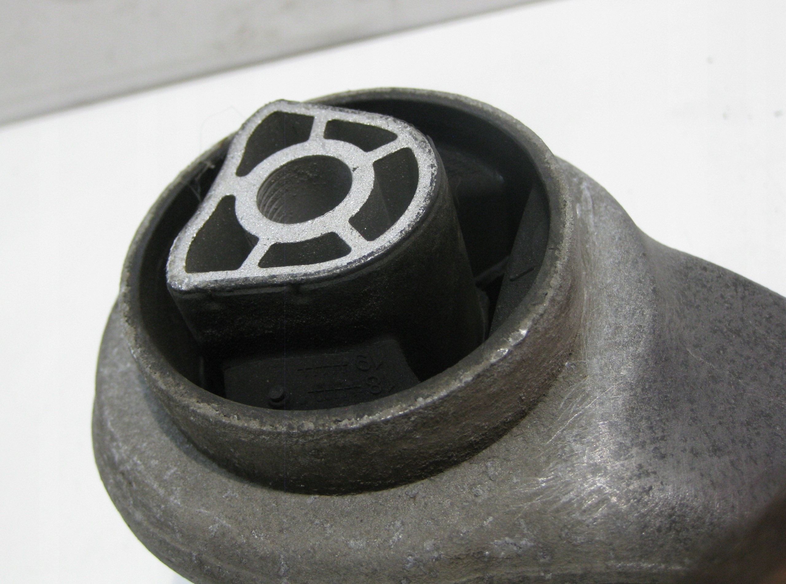 BMW 5 G30 3.0D 19R arm front left
