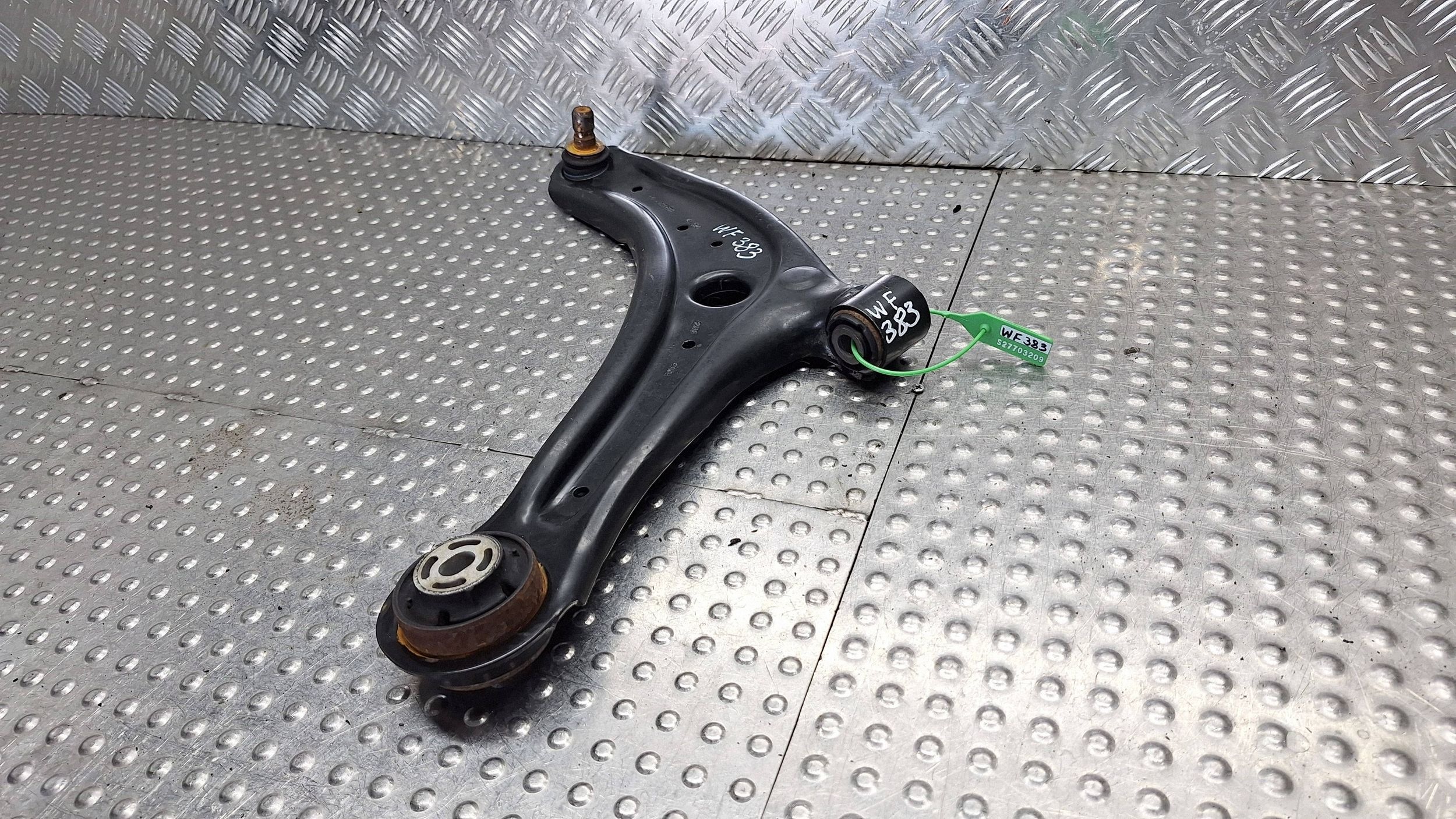 arm left front H1BC-3051L FORD FIESTA MK8