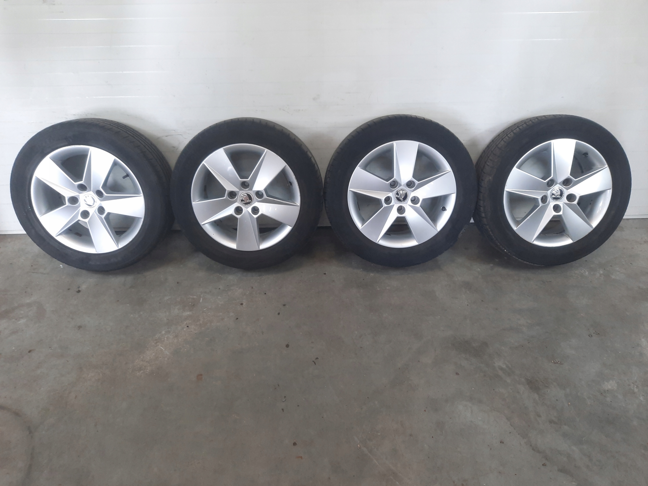 Диск алюминиевый Skoda OEe0601025h 6.5