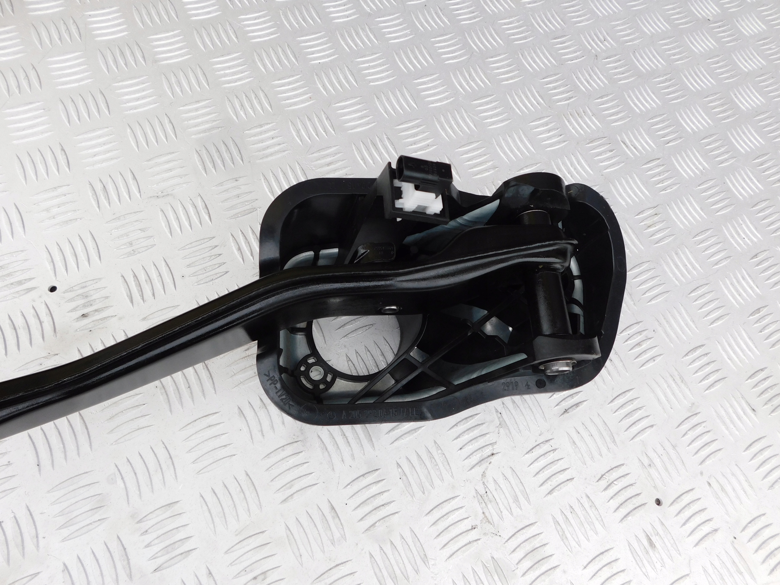 Mercedes GLC pedal Bremse AMG A2052920415