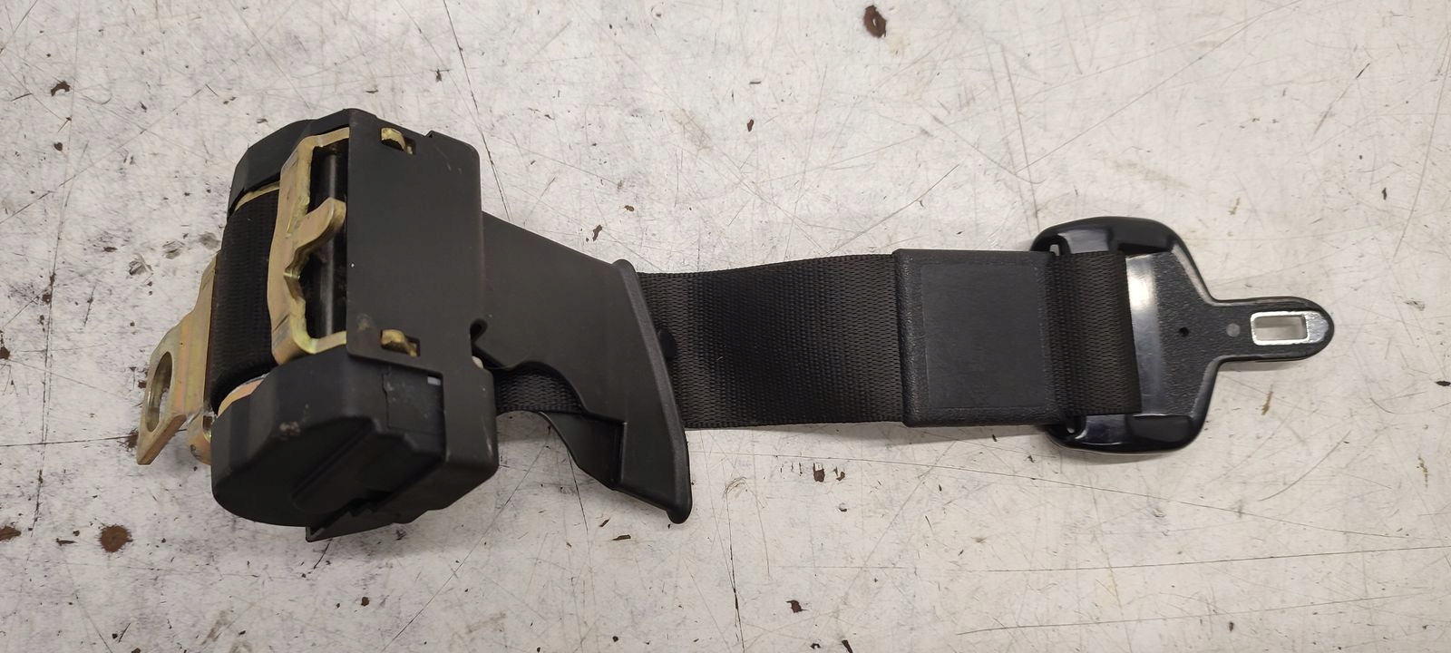 Gurten Sicherheits mitte heck Mercedes W140 3,2