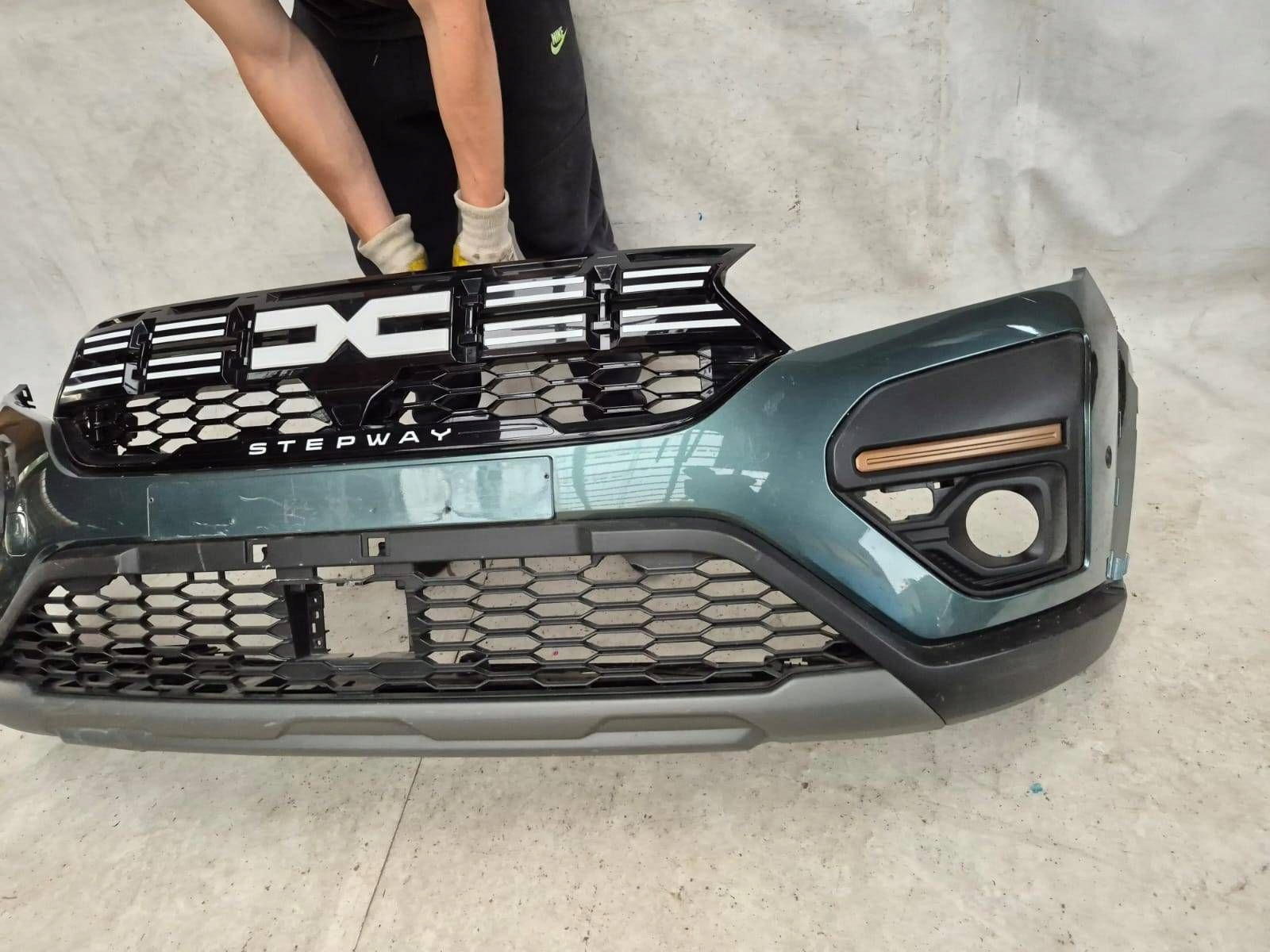 DACIA SANDERO III 3 LIFT 23- STEPWAY bumper front front PDC 620225509R