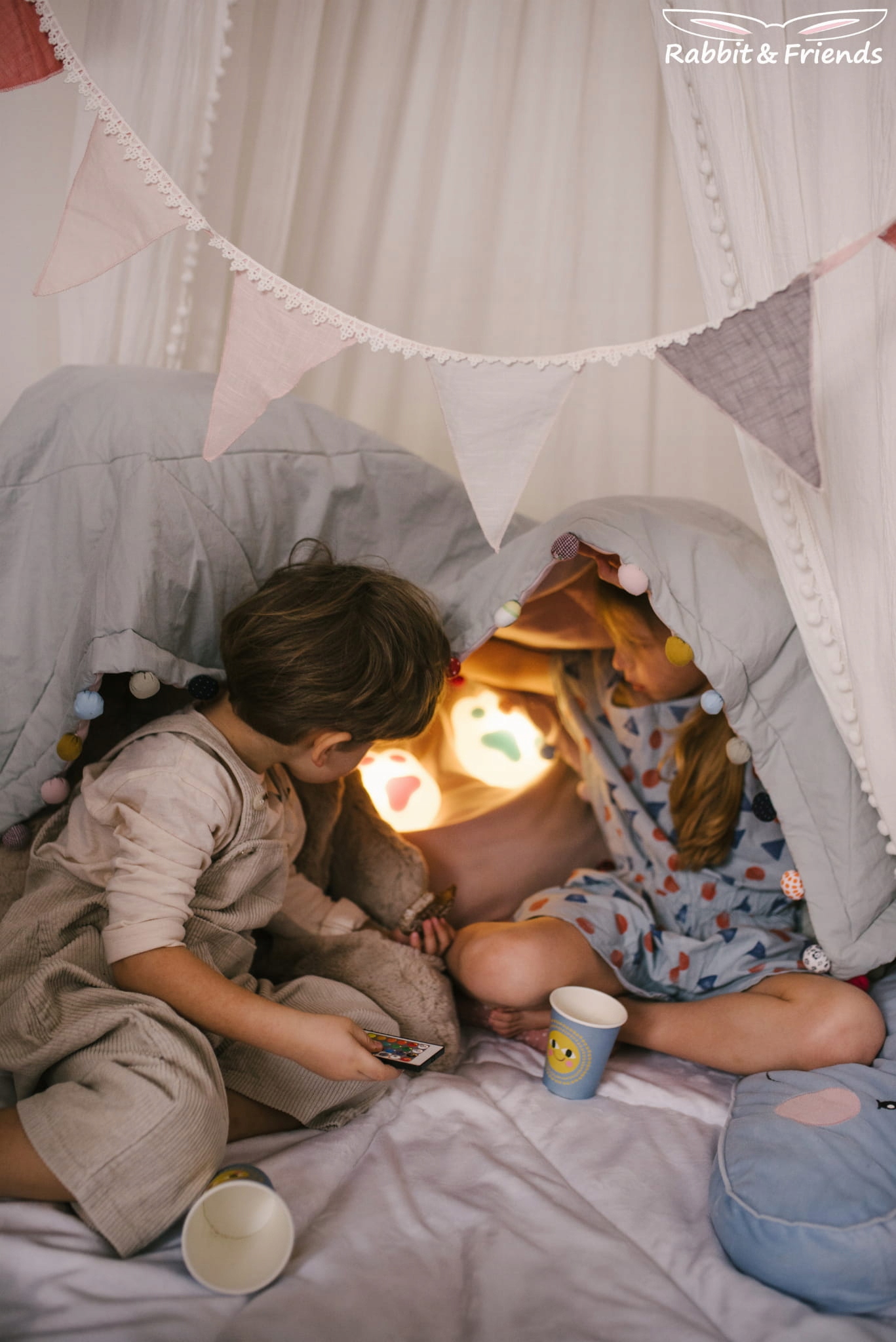 LAMPKA Nocna ŁAPKA Silikonowa Różowa Rabbit & Friends Zasilanie akumulatorowe