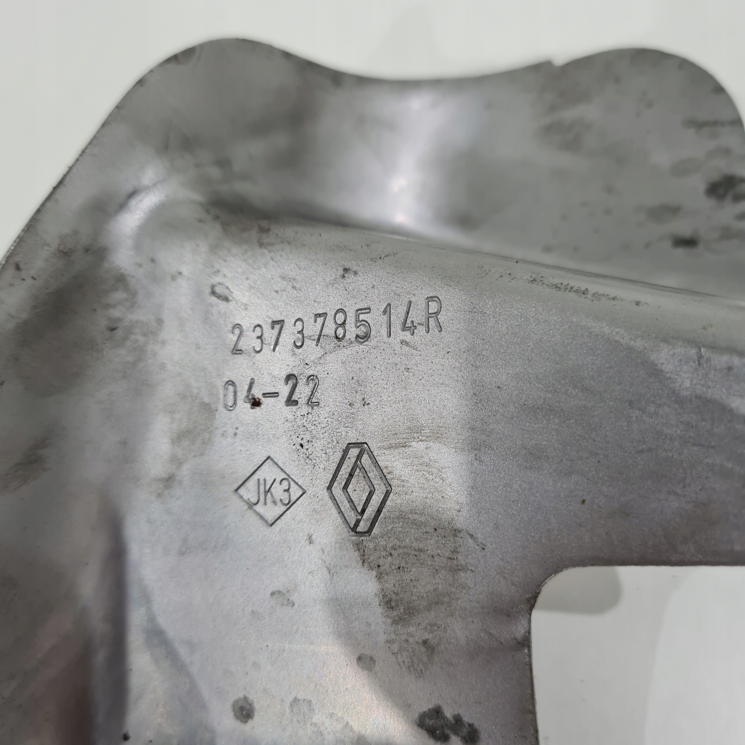 kryt kovová RENAULT ARKANA 1.6 E-TECH 237378514R 2022R