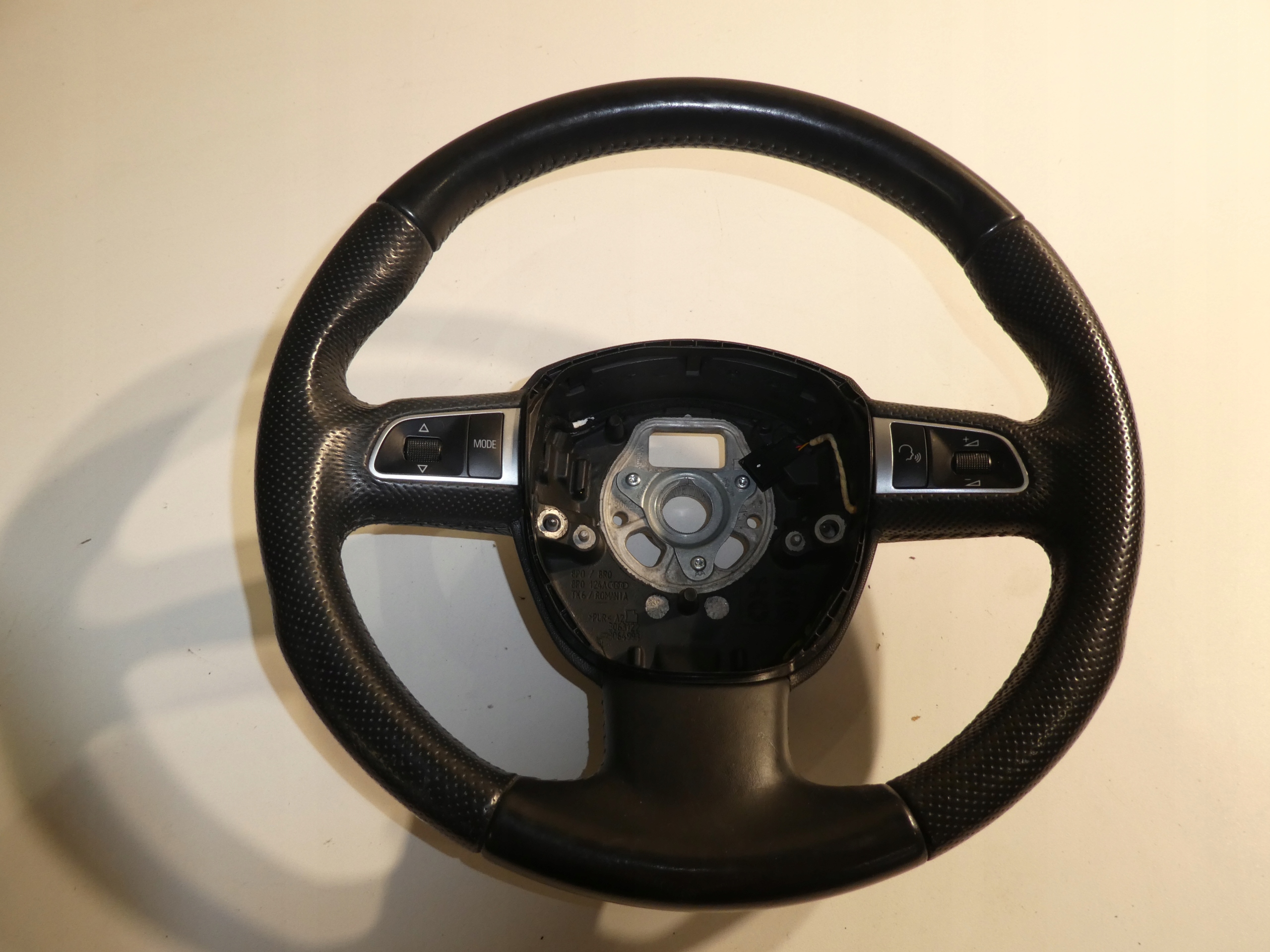LENKRAD SKORZANA AUDI A3 8P0