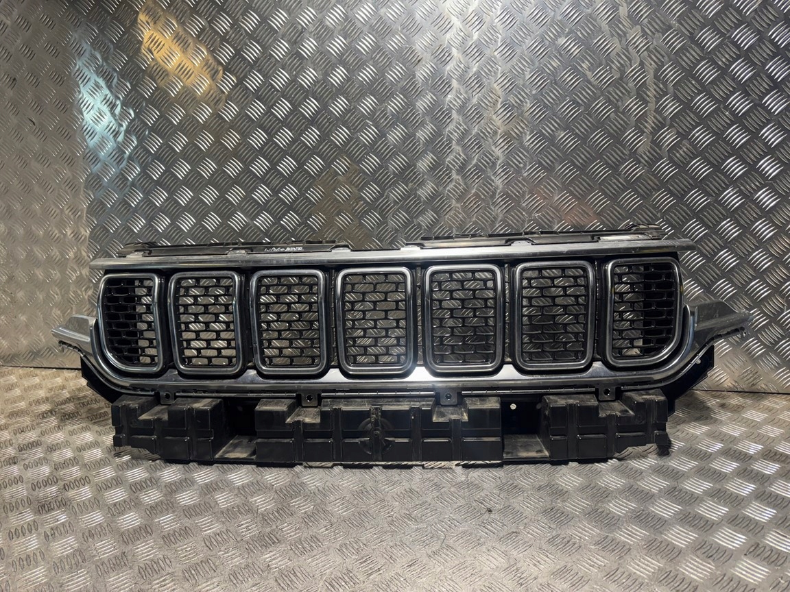 решетка радиатора передняя WAGONEER 22-24r