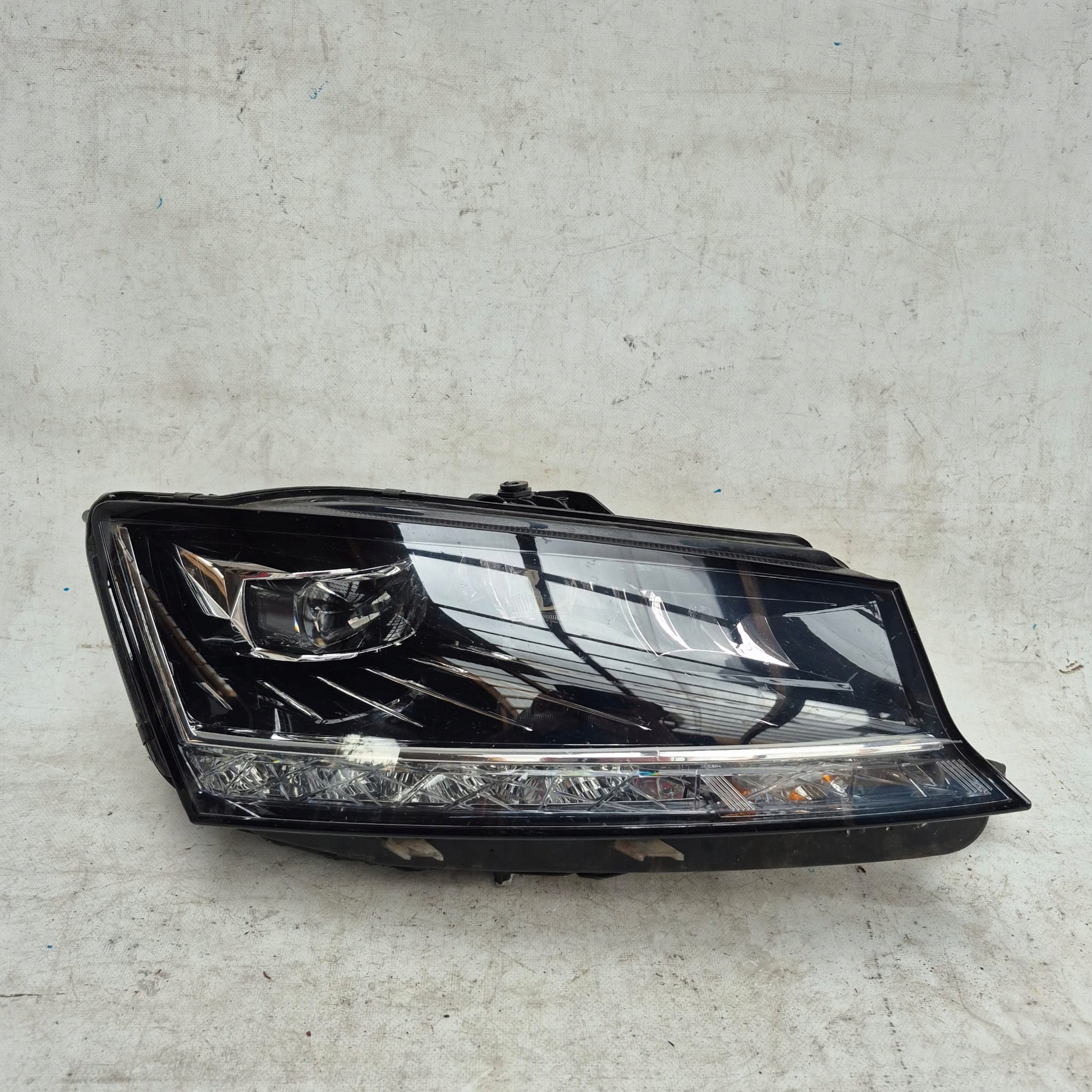 SKODA FABIA III 6V 6V1 LIFT 18- light right front front FULL LED