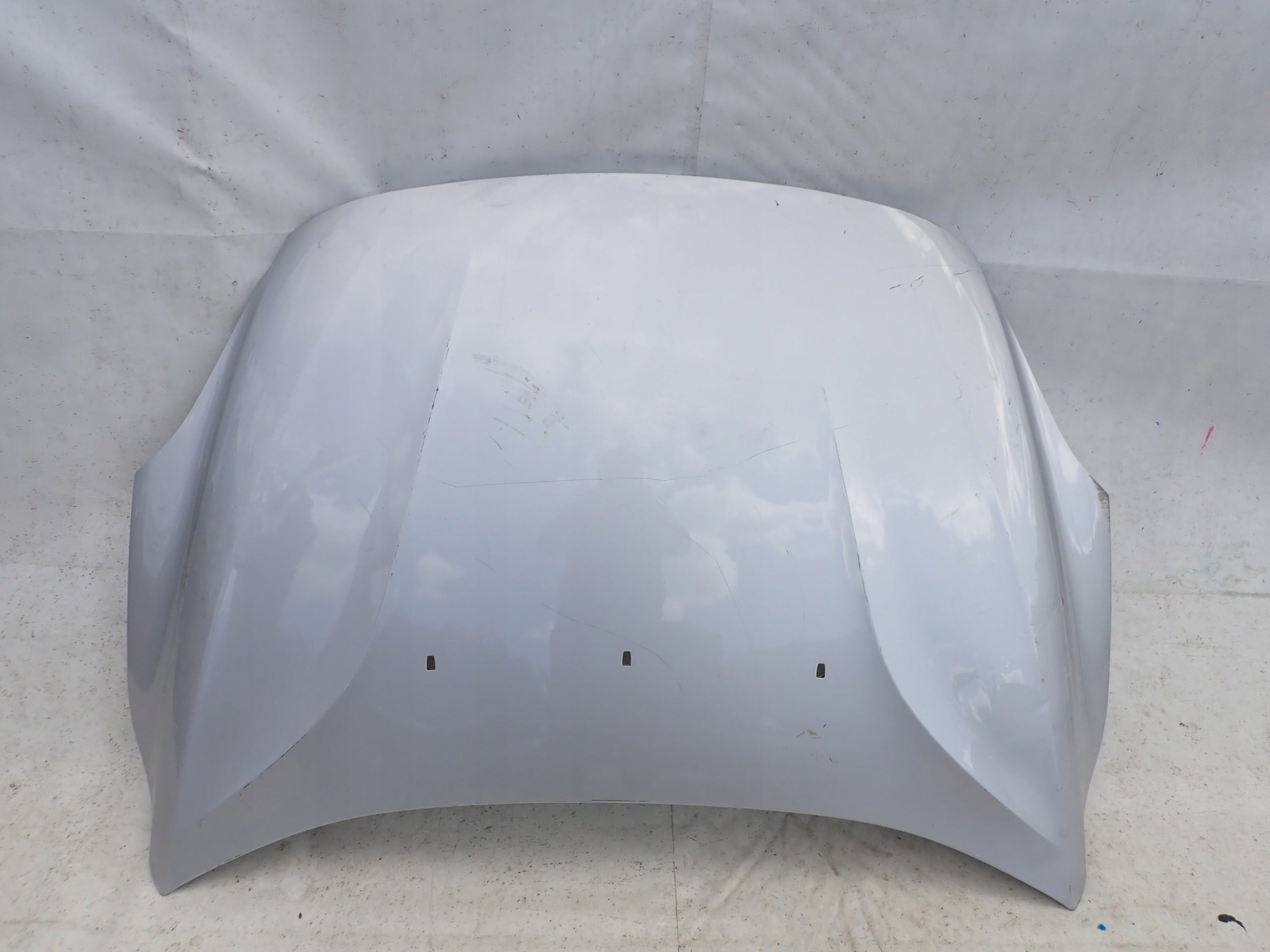 VOLVO V40 12-19 bonnet