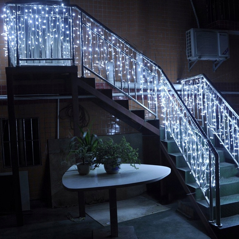 LAMPKI ŚWIĄTECZNE ZEWNĘTRZNE SOPLE 300LED12M GRUBE Kod producenta ZEDD-ILO-300L