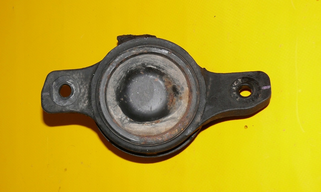 engine mount left left front SUBARU IMPREZA III 3 XV 2.0D 150KM EE20Z