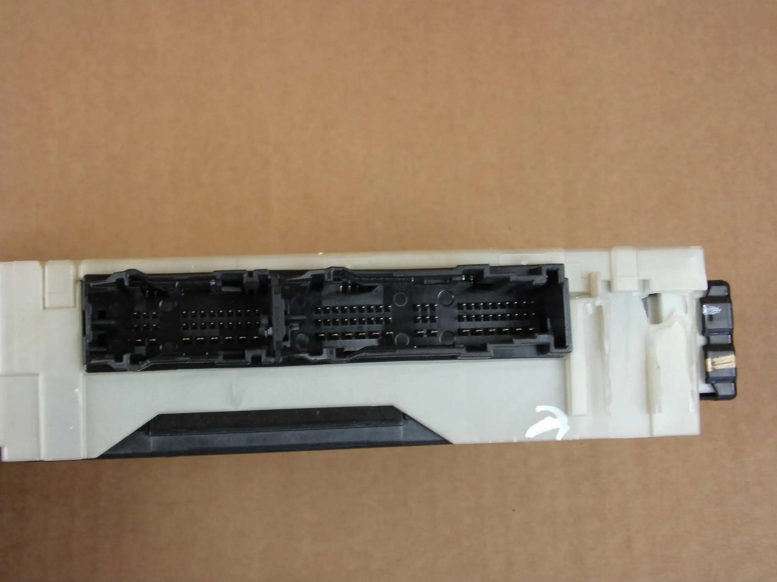 Toyota Corolla E21 module control unit komfortu BSI 82730-02P80-A