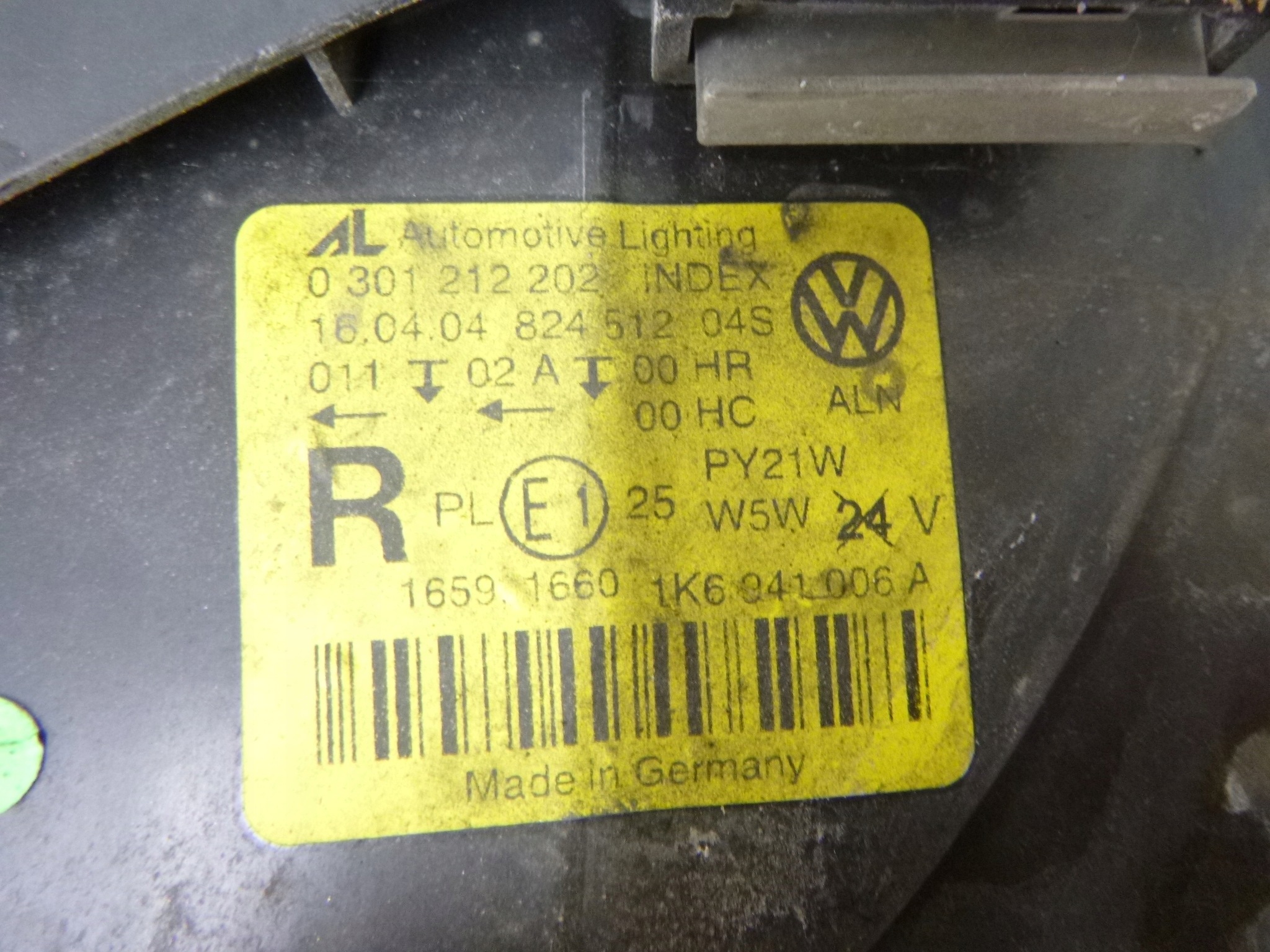 light front right VW Golf V 5 1K6941006A 2003-2008 EUROPA