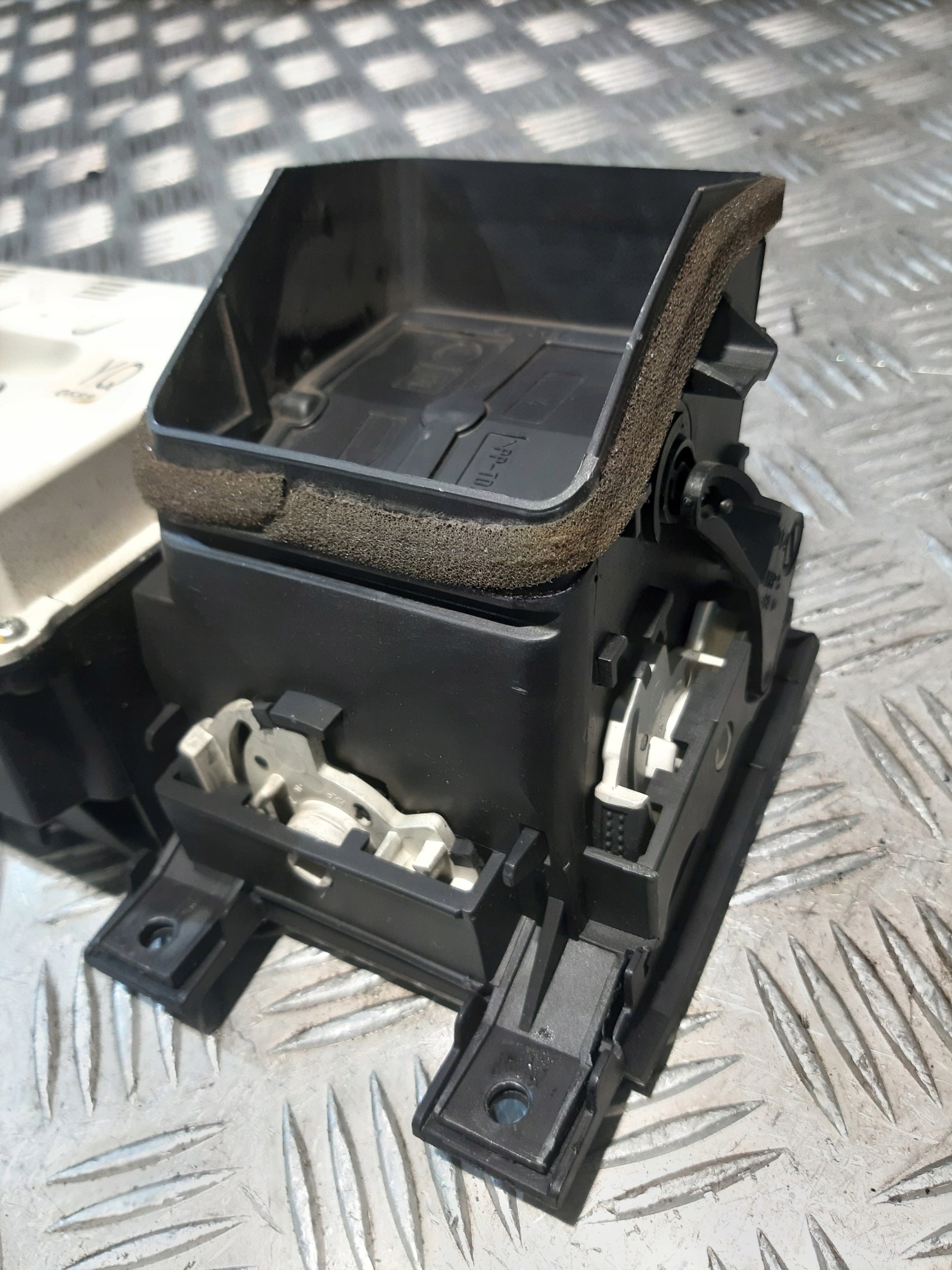 grid air conditioning devices central display 09177133 OPEL VECTRA C