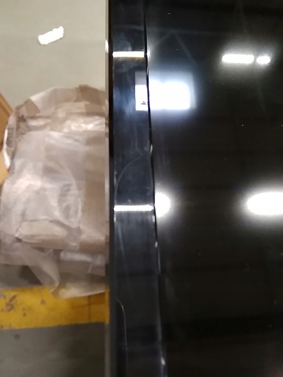 Telewizor THOMSON 32HD3301 HD - uszkodzenie Kod producenta 32HD3301