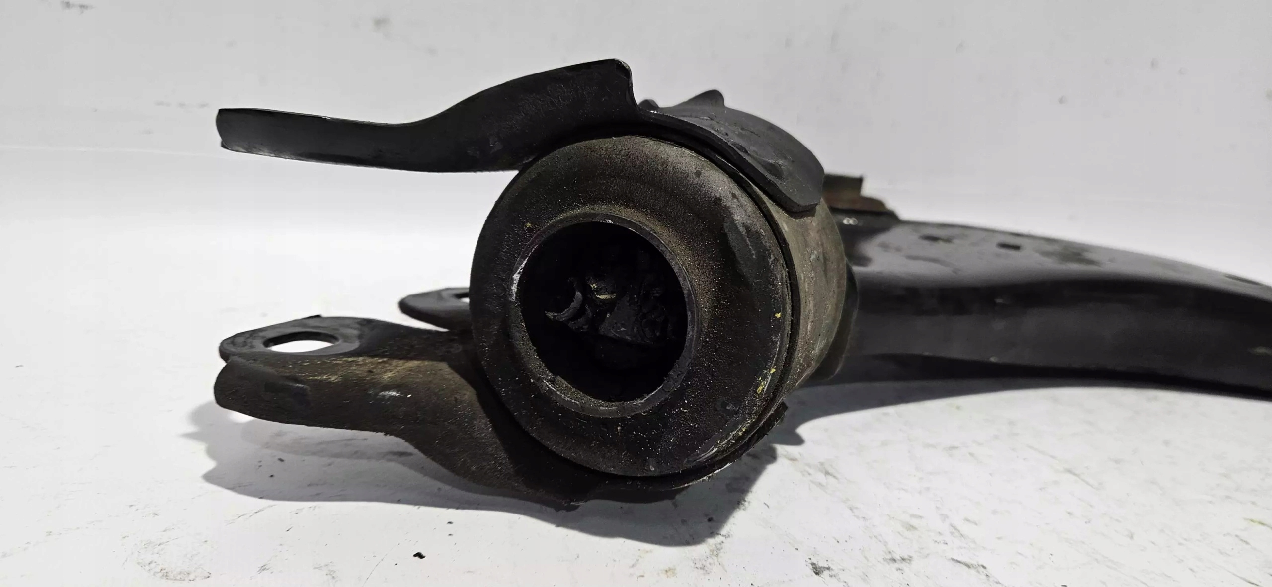 arm right front VOLVO XC60 2008-17 original