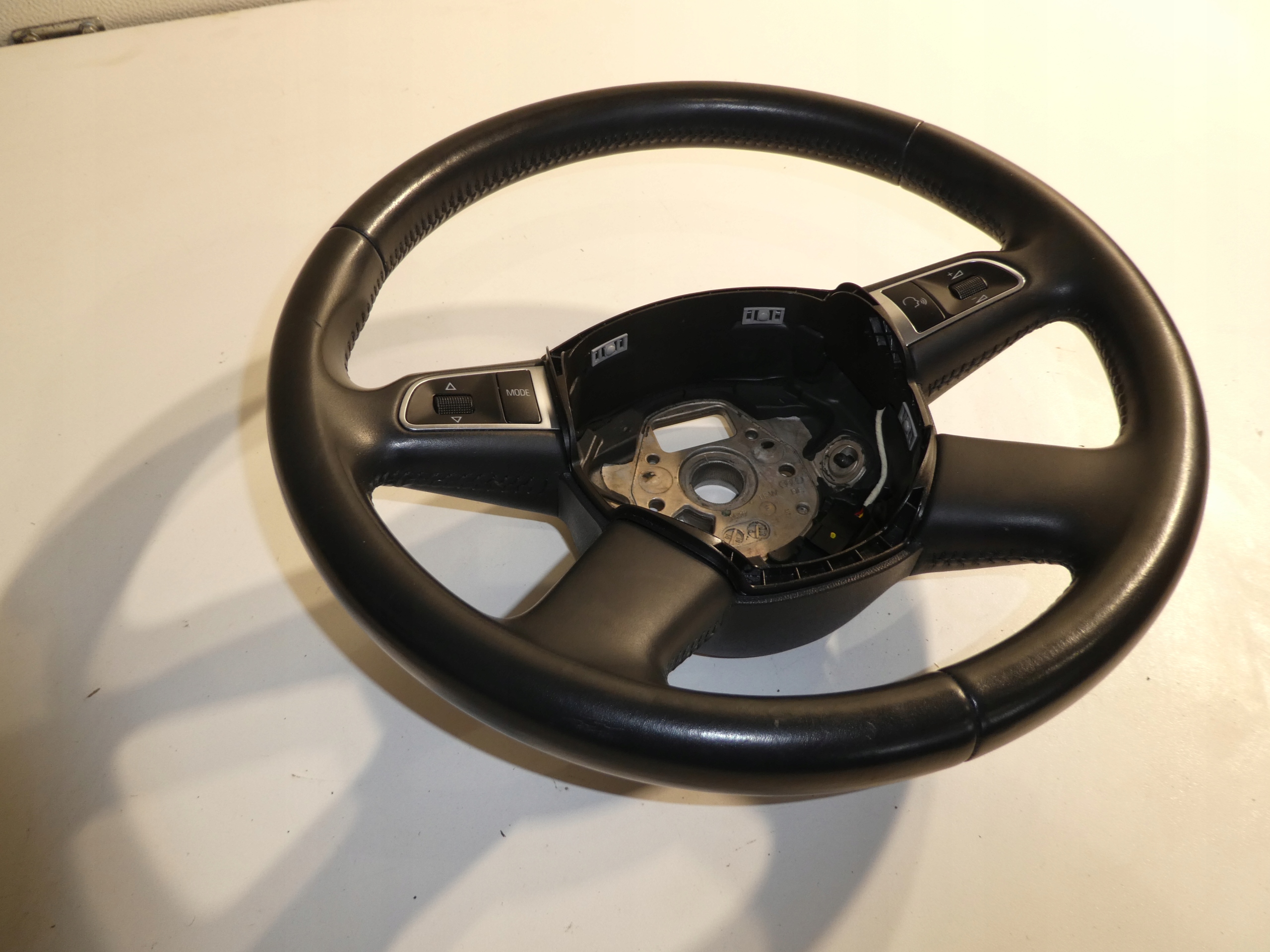 AUDI 4F0 A4 A6 lenkrad SKORZANA MULTIFUNKCJA