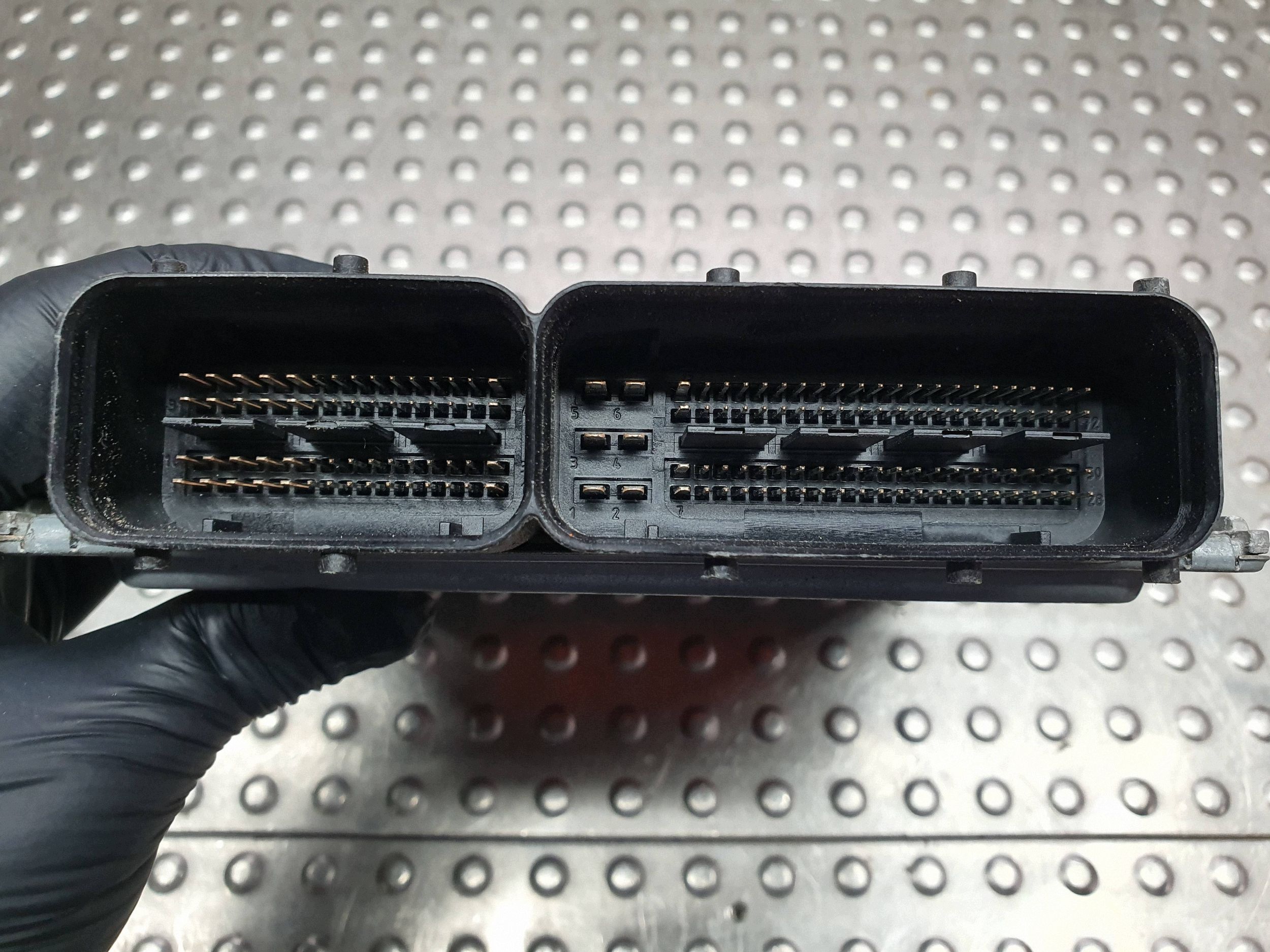 computer control unit of the engine 03L906023ME 5WP42920AA VW POLO V 6R 1.6 TDI