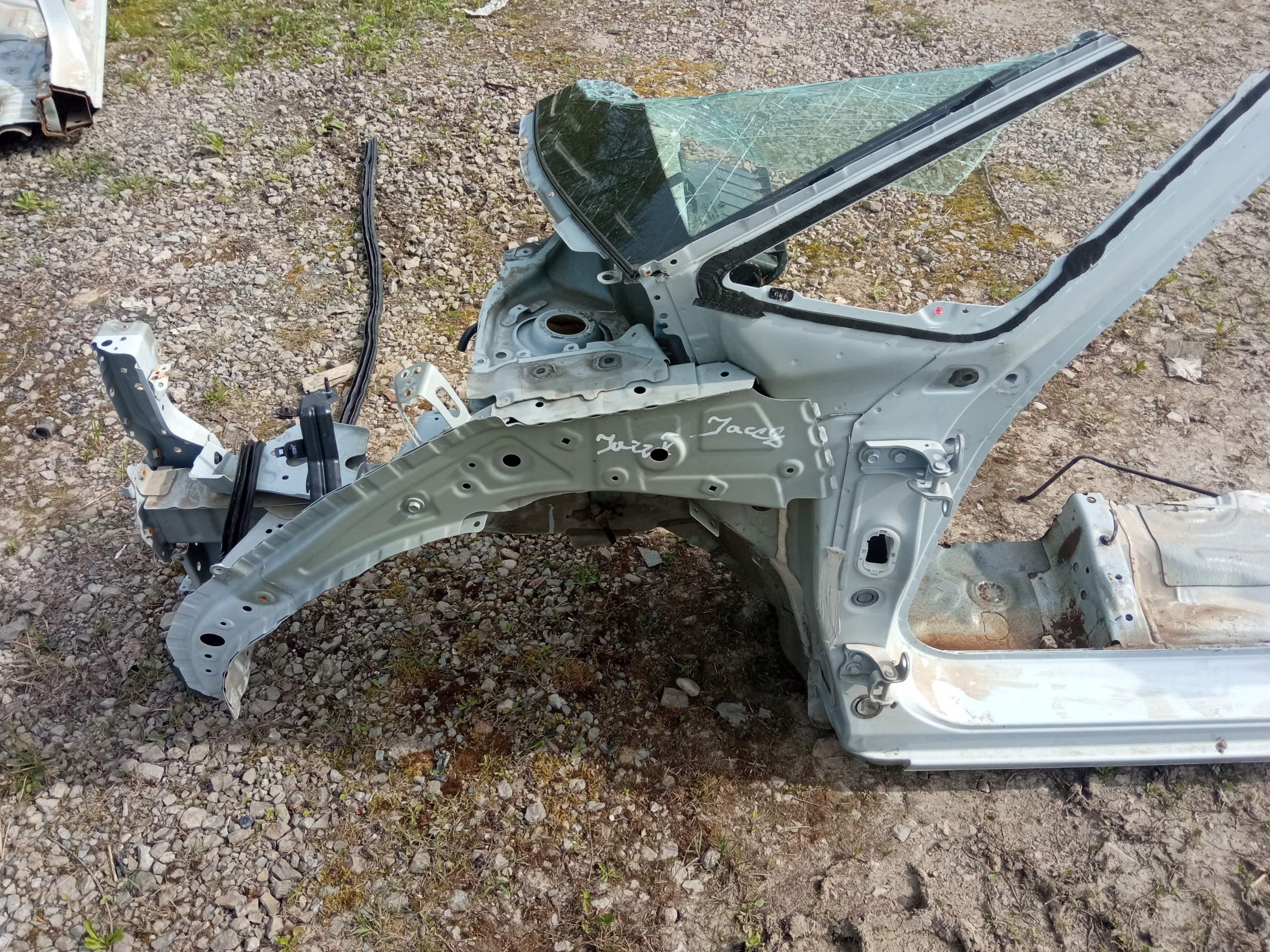 HONDA JAZZ V MINIVAN ĆWIARTKA LEWA PRZEDNIA Producent części Honda OE