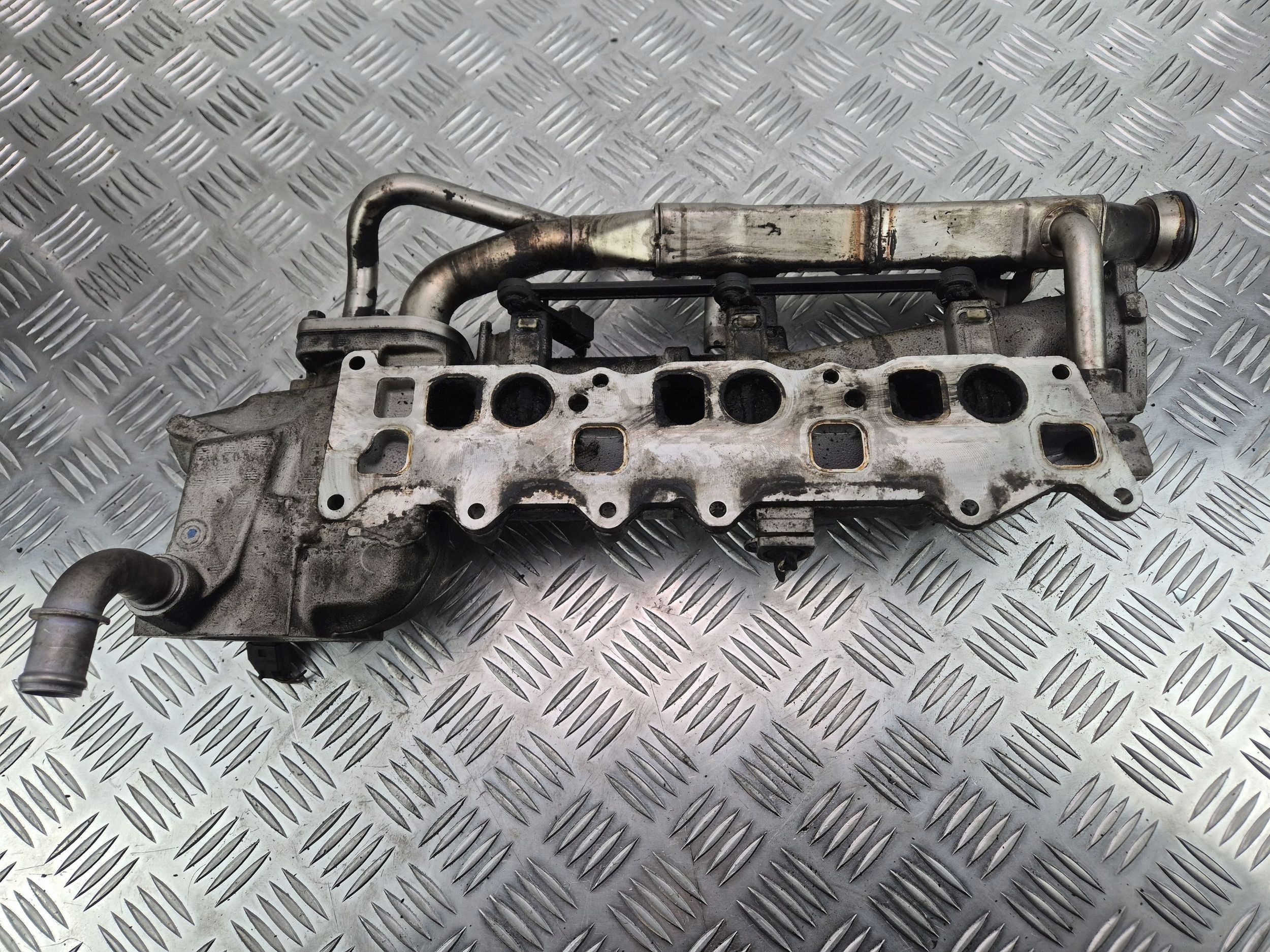 Mercedes E300 CDI W211 intake manifold LF00052 642.920