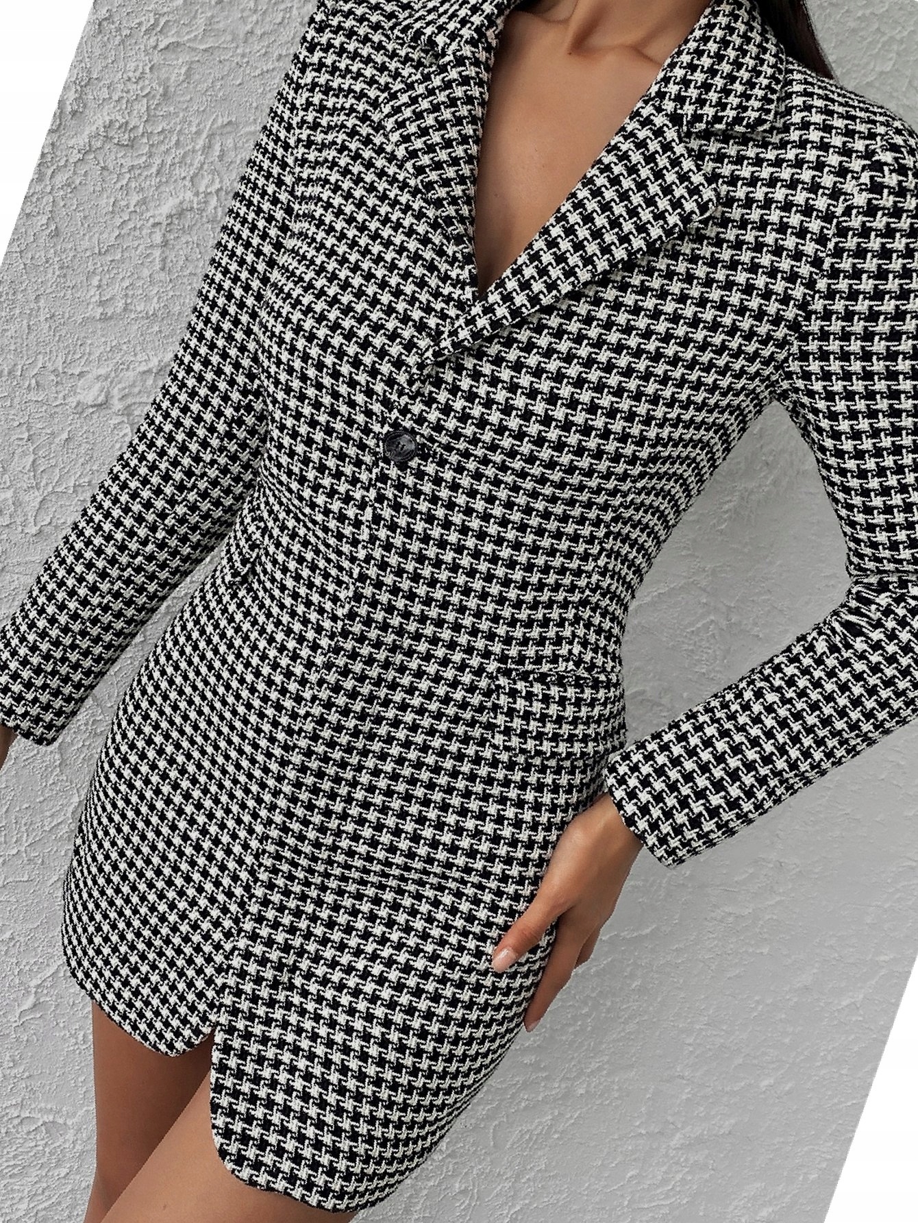 Šaty Sobe námořnická s odhalenými zády Bílo-černá Tweedová M 38