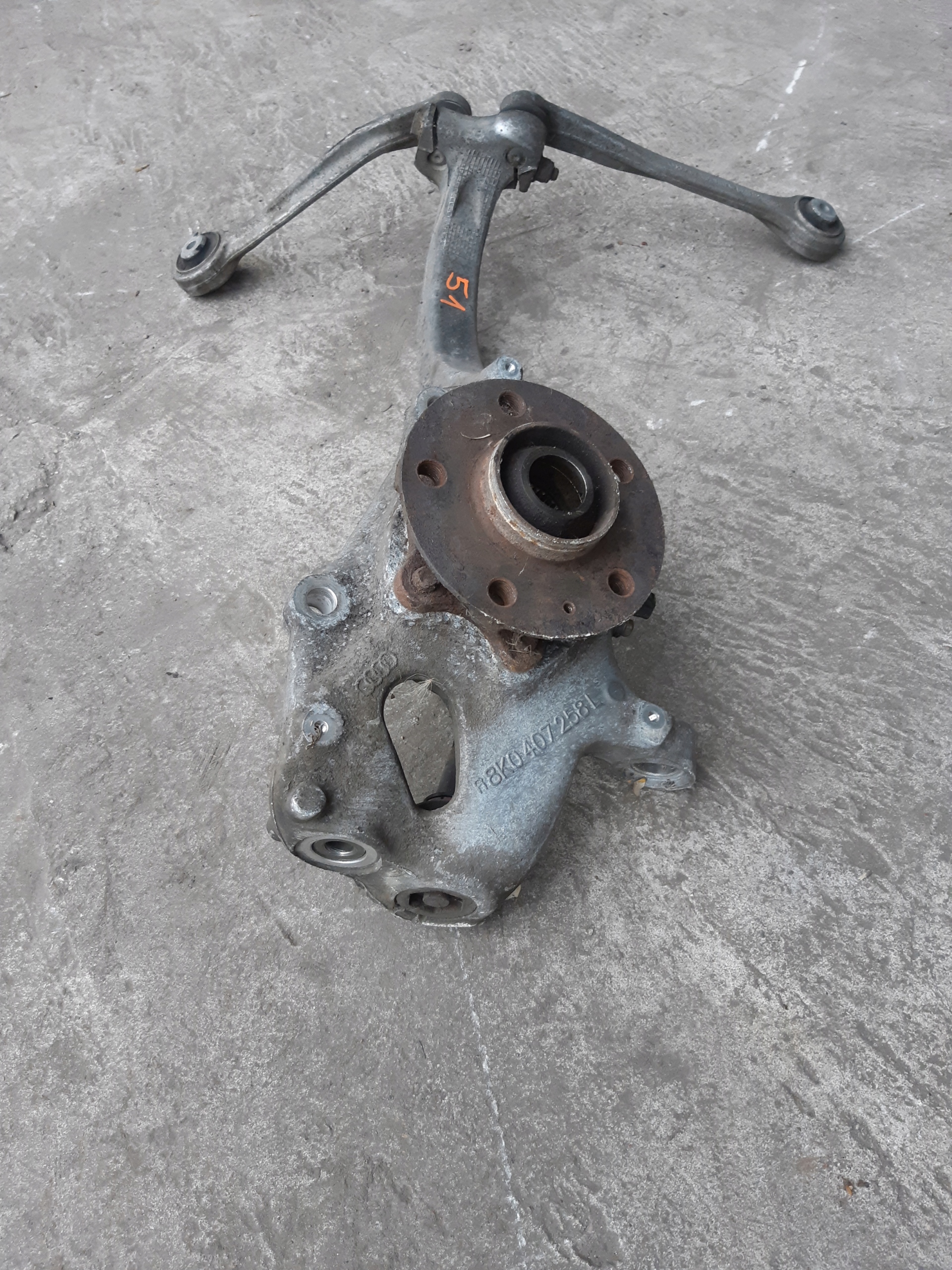 AUDI A4 B8 A5 8T A6 C7 A7 swing right right front 8K0407258L