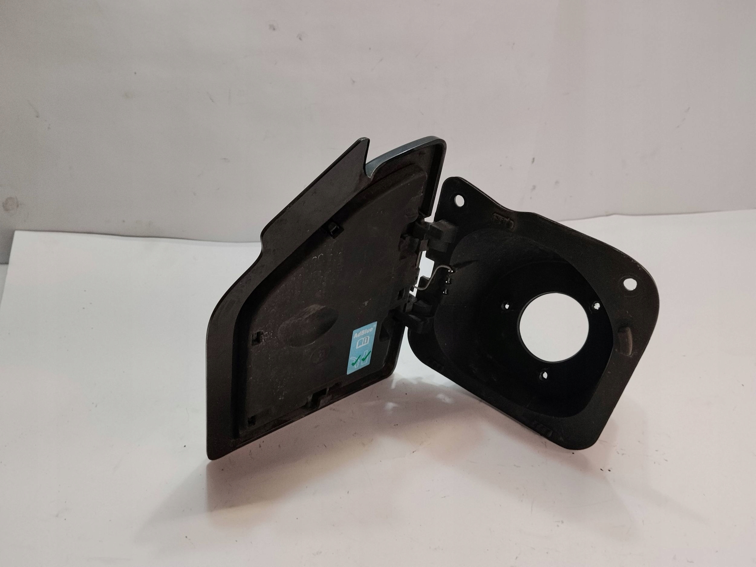 DECKEL AdBlue Renault Master III 765M63121R