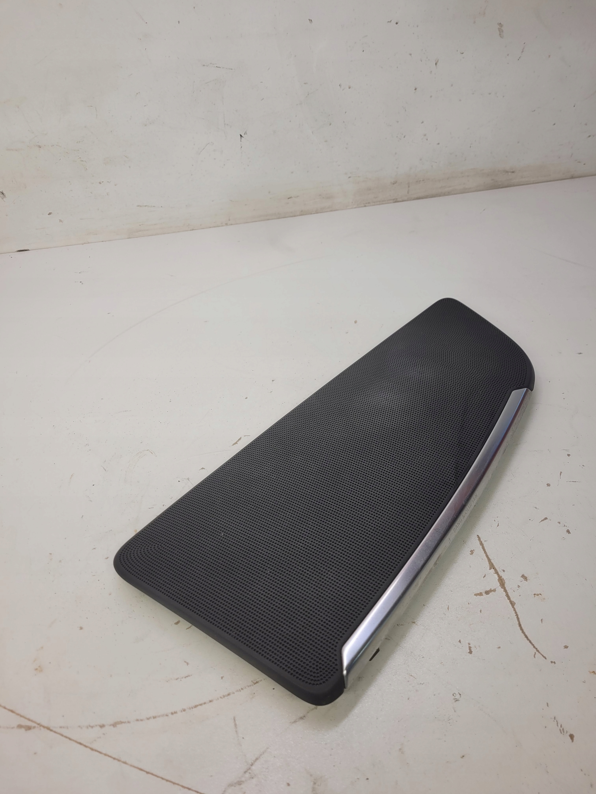 covering POLKI bang&O AUDI A8 D4 4H0863488B