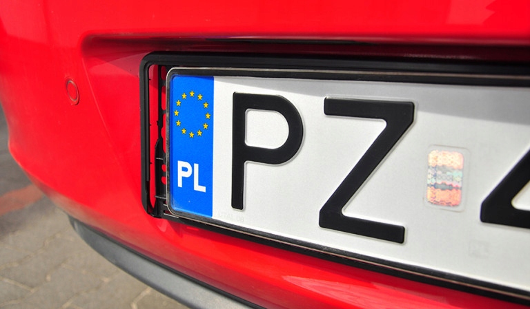 RAMKI POD TABLICE REKLAMOWE z nadrukiem w 1 kolorze Z LOGO 100szt Producent inny