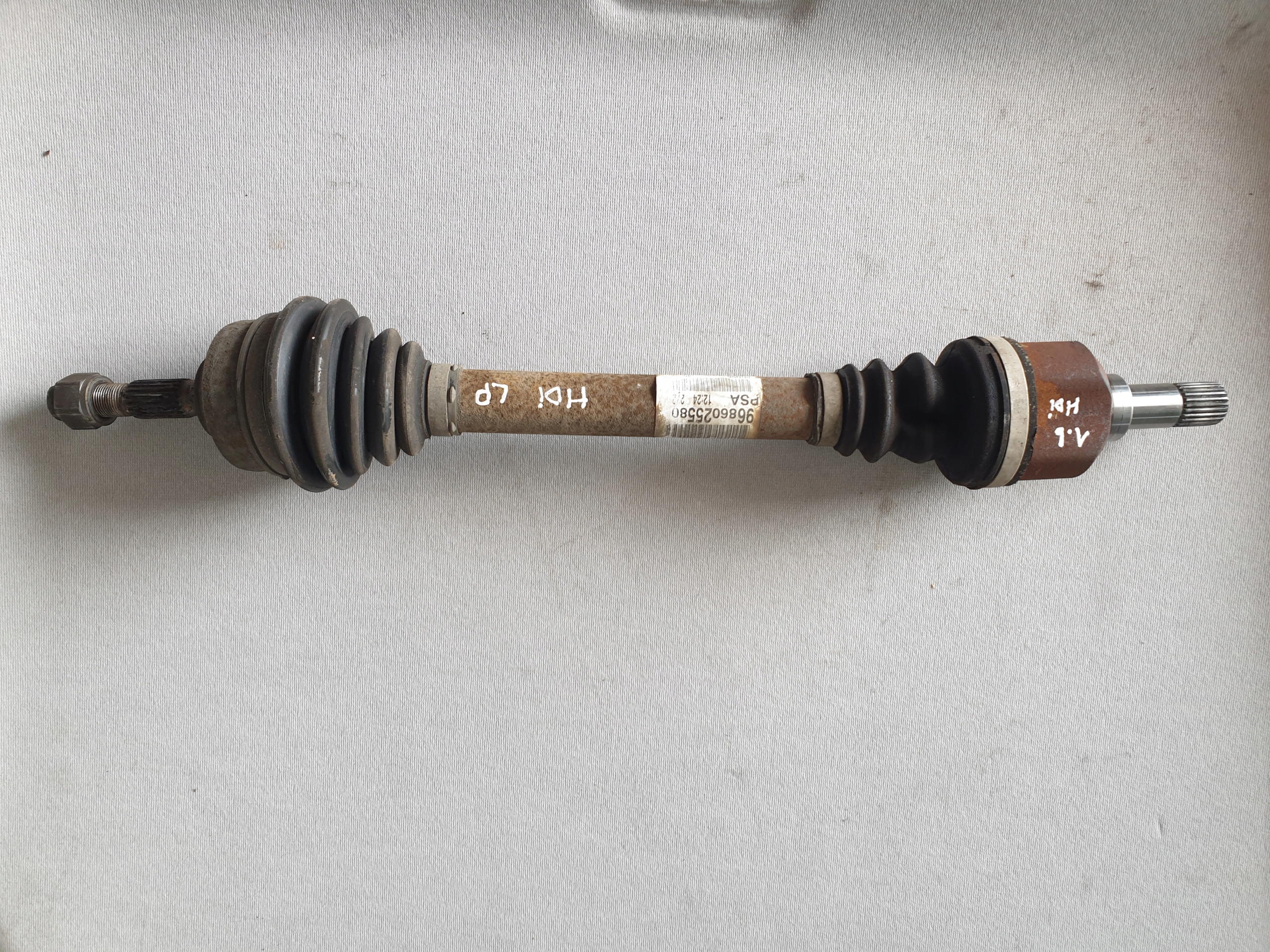 semi-axis left CITROEN C3 II 208 1.6 2010- 9686025580