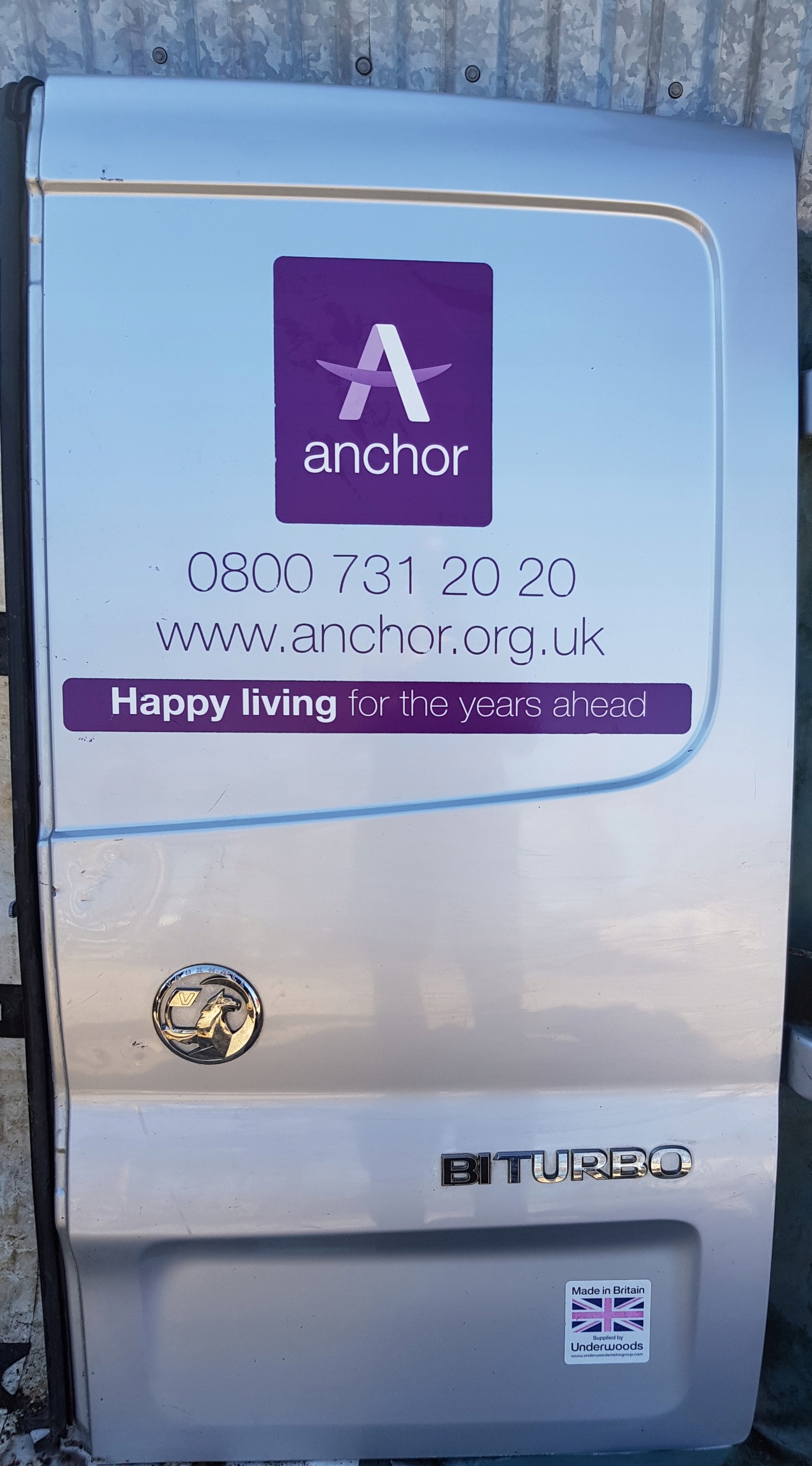 TRAFIC III VIVARO B door rear part rear. right silver complete