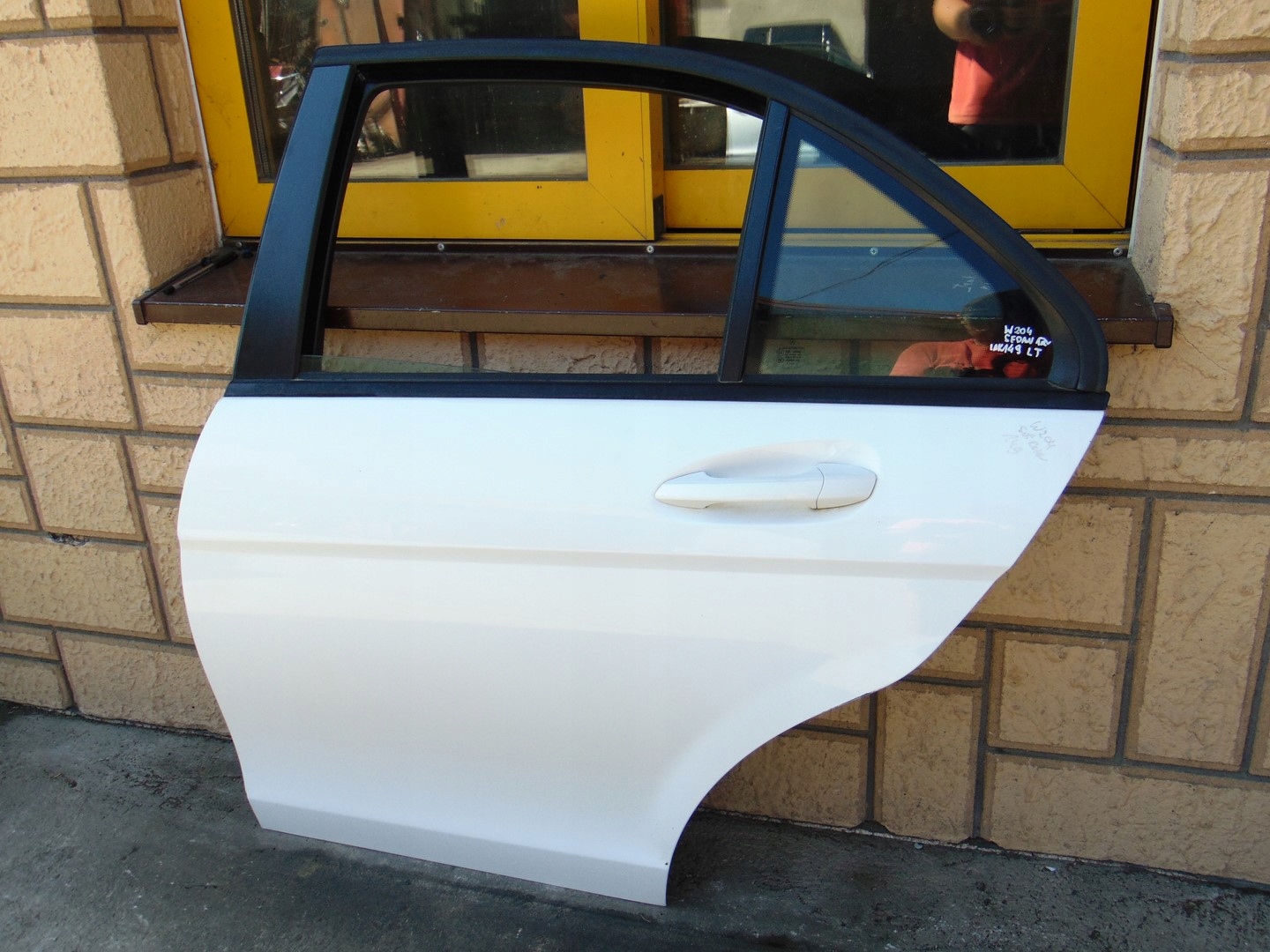 door left rear part rear. MERCEDES W204 149 12R